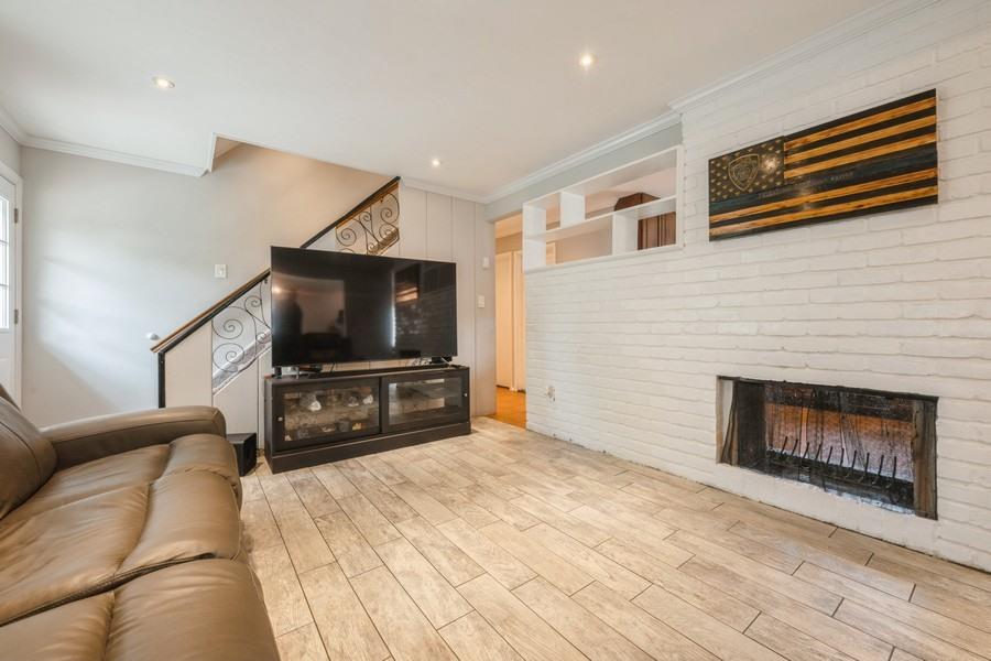 #4 photo, 59 Springtime Ln S, Levittown , NY 11756