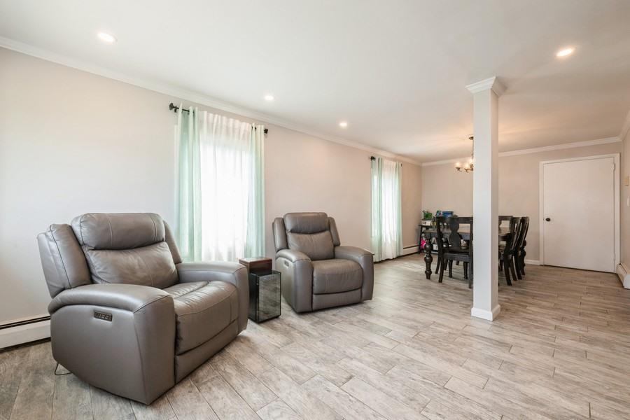 #8 photo, 59 Springtime Ln S, Levittown , NY 11756