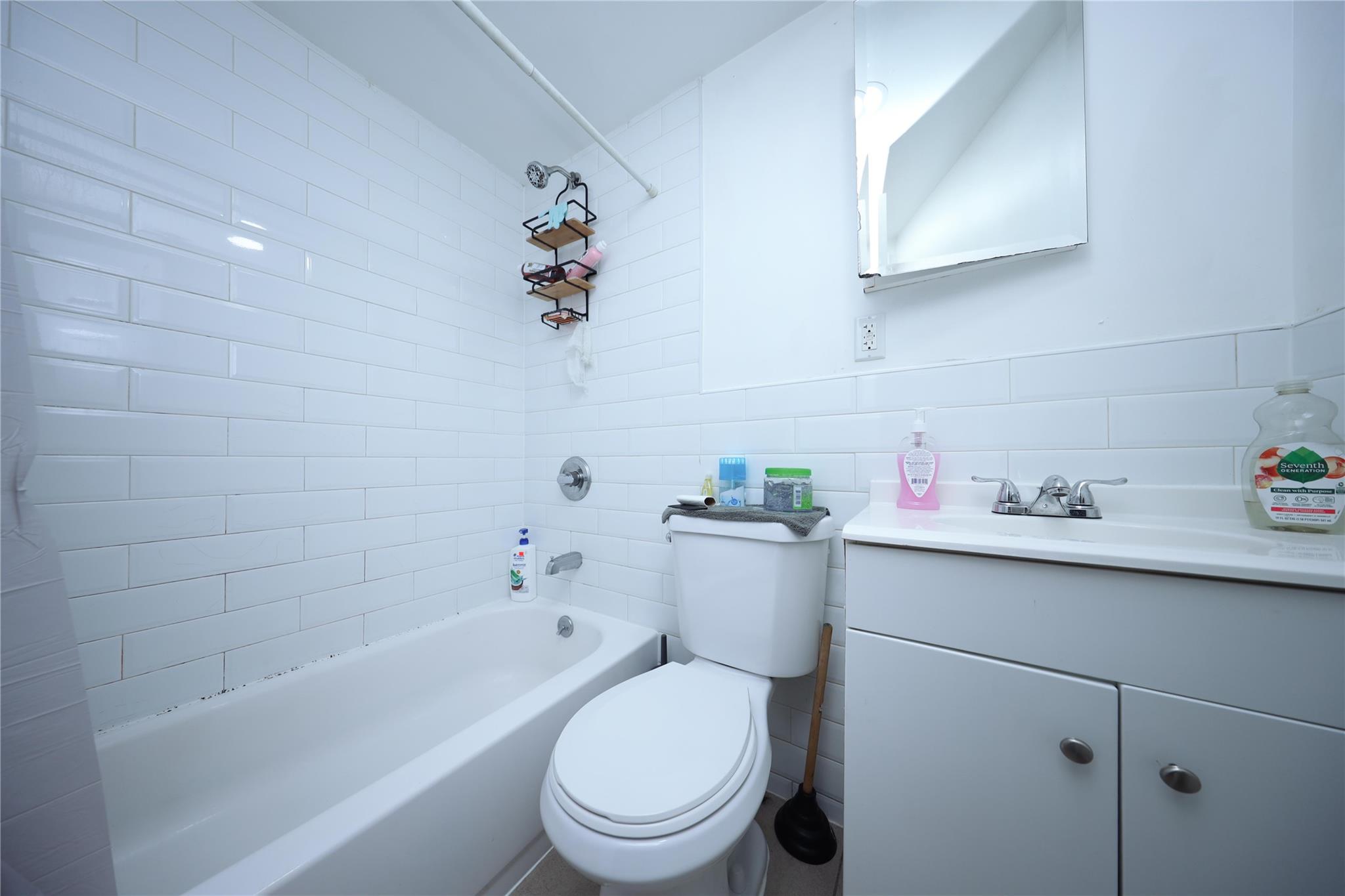 #6 photo, 243 Wyona Street, ブルックリン区 Brooklyn , NY 11207