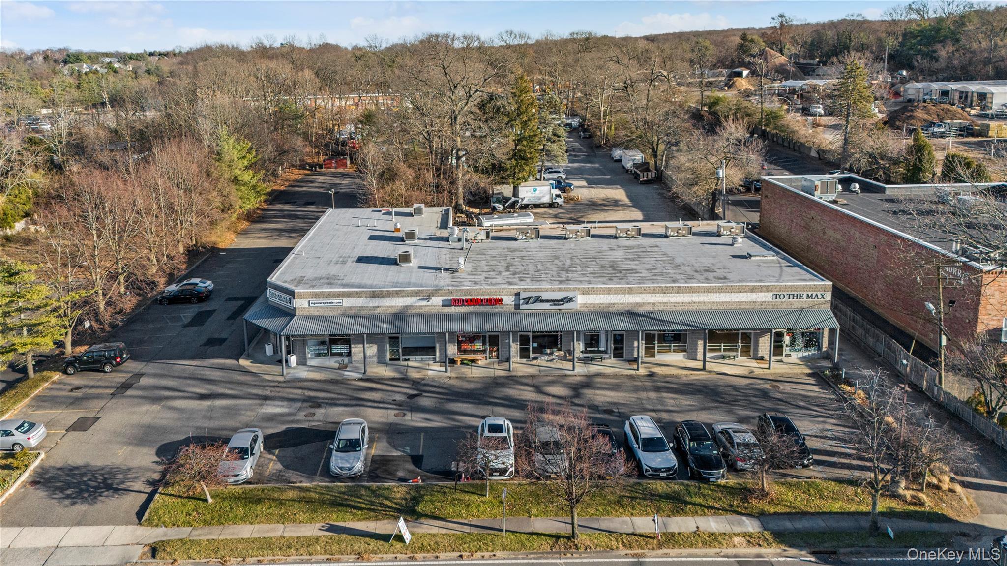 #12 photo, 15 E Deer Park Road, מחוז סאפוק Dix Hills , NY 11746