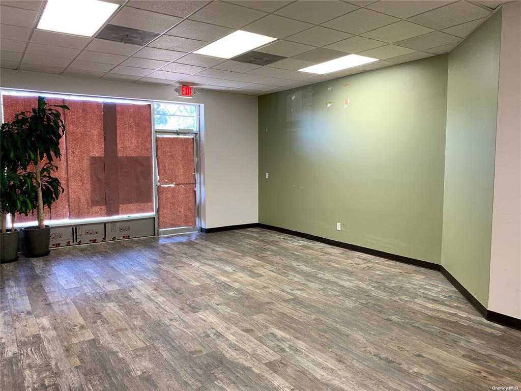 #3 photo, 15 E Deer Park Road, サフォーク郡 Dix Hills , NY 11746