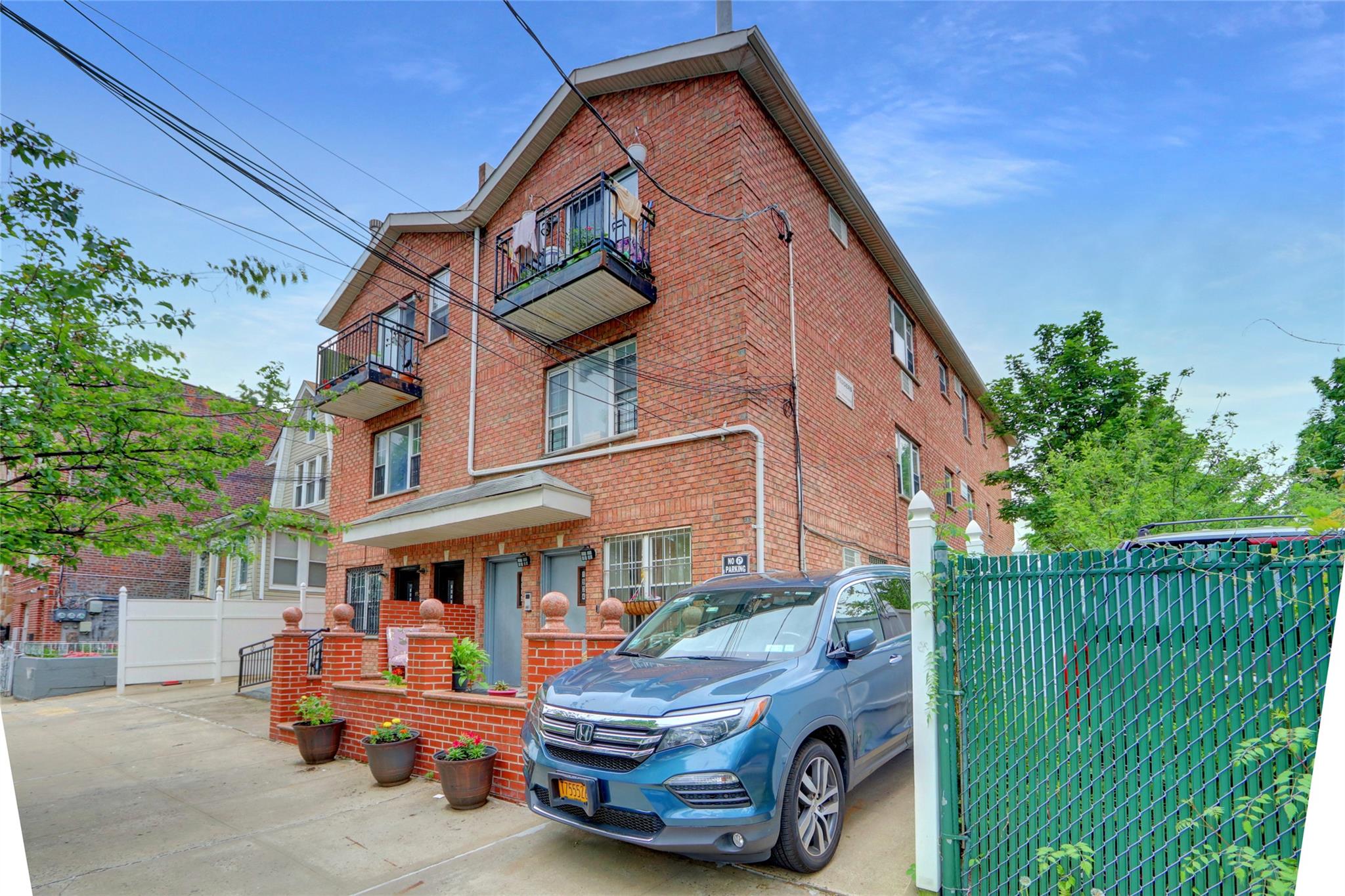 #1 photo, 1934 Chatterton Avenue, ブロンクス区 Bronx , NY 10472