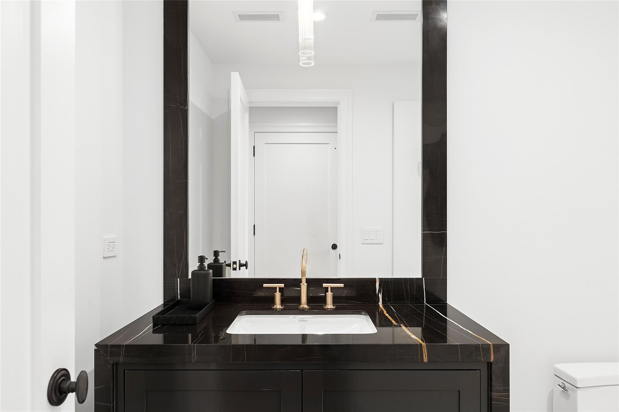 #17 photo, 171 Oneck Lane, サフォーク郡 Westhampton Beach , NY 11978