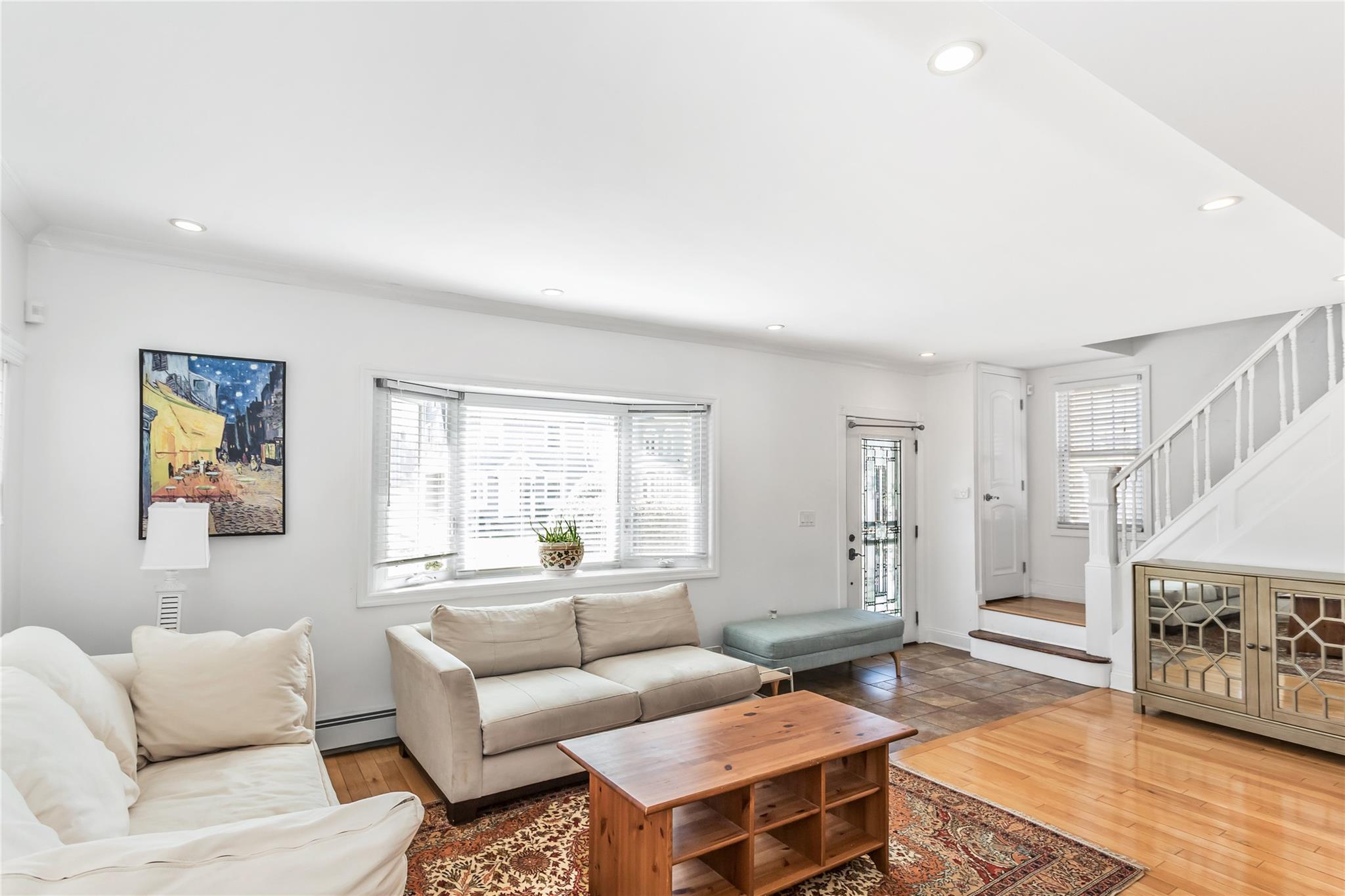 #2 photo, 8919 205th Street, كوينز Hollis , NY 11423