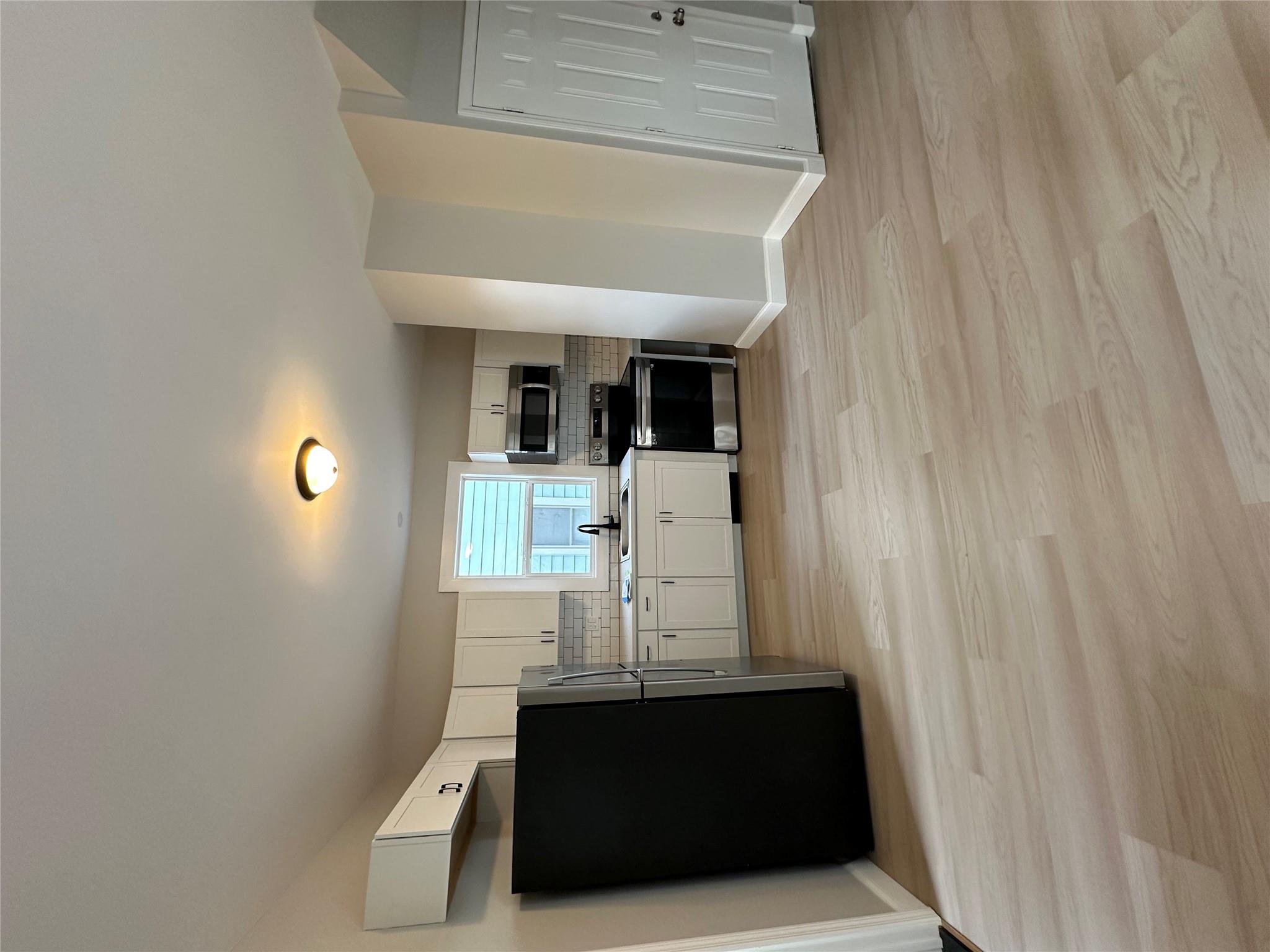 #1 photo, 14 Eastman Terrace, 紐約州 Poughkeepsie , NY 12601