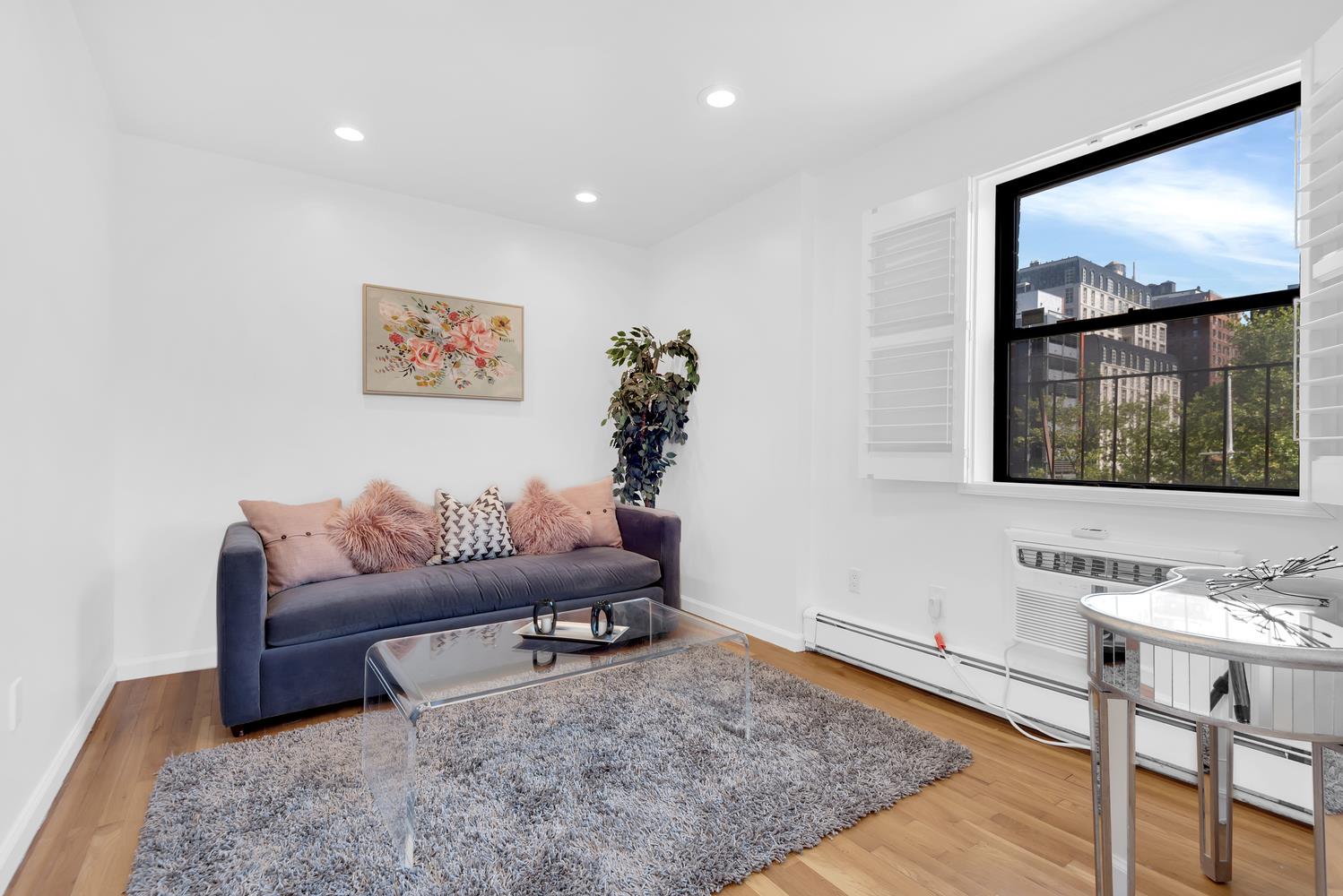 #5 photo, 302 E 19TH Street, マンハッタン Gramercy Park , NY 10003