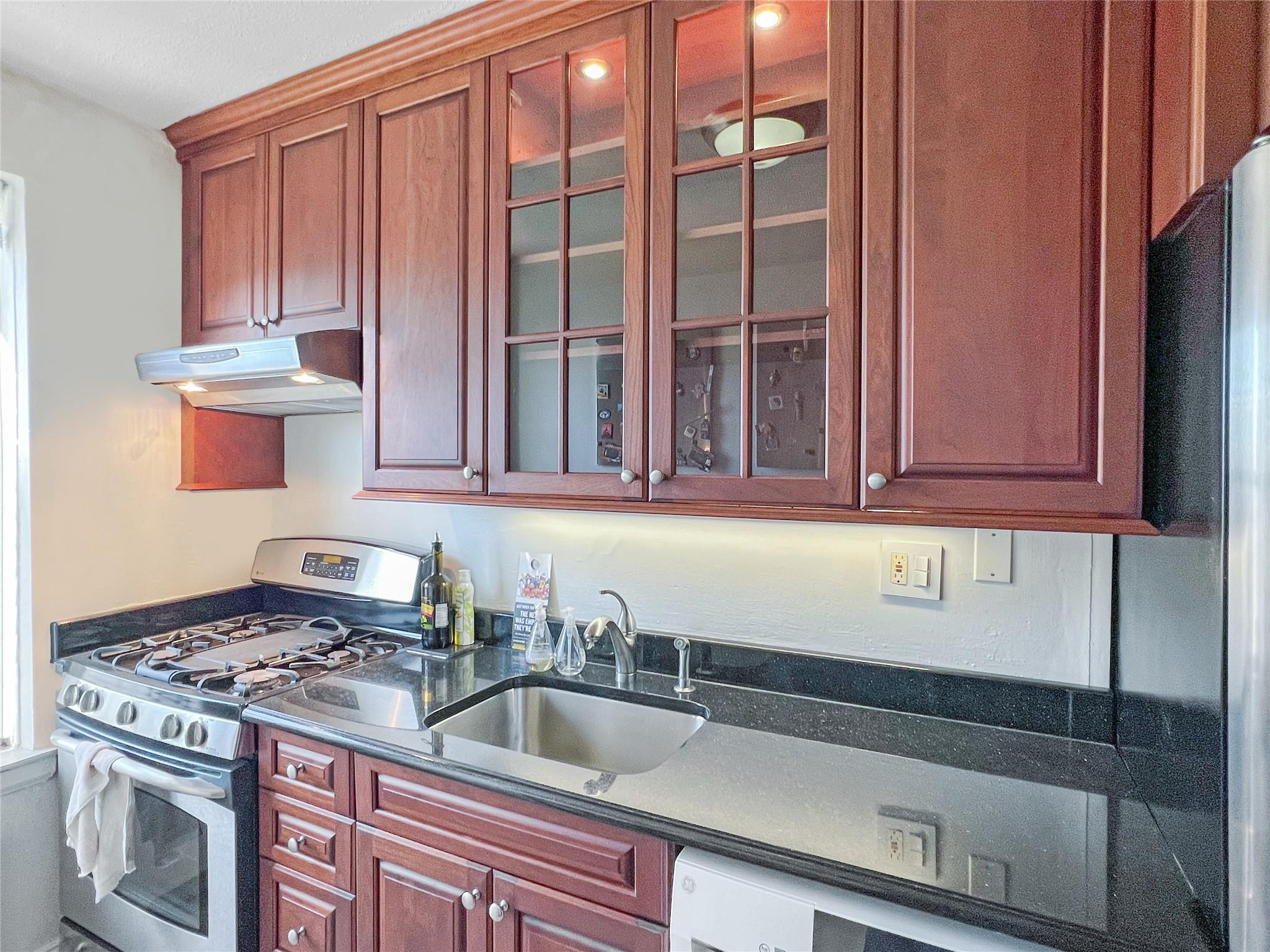 #6 photo, 138-25 68 Drive, クイーンズ区 Kew Garden Hills , NY 11367