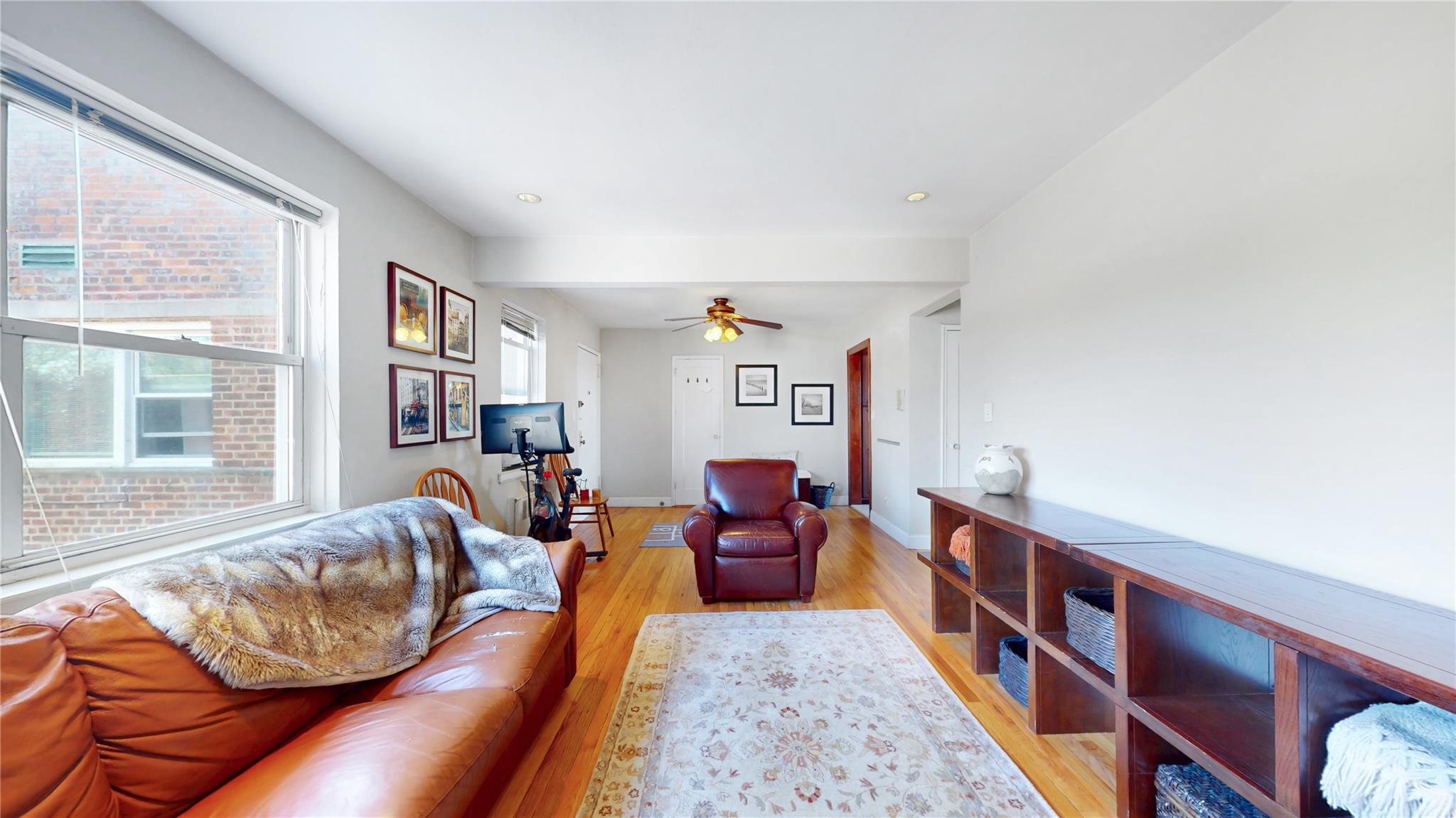 #8 photo, 138-25 68 Drive, クイーンズ区 Kew Garden Hills , NY 11367