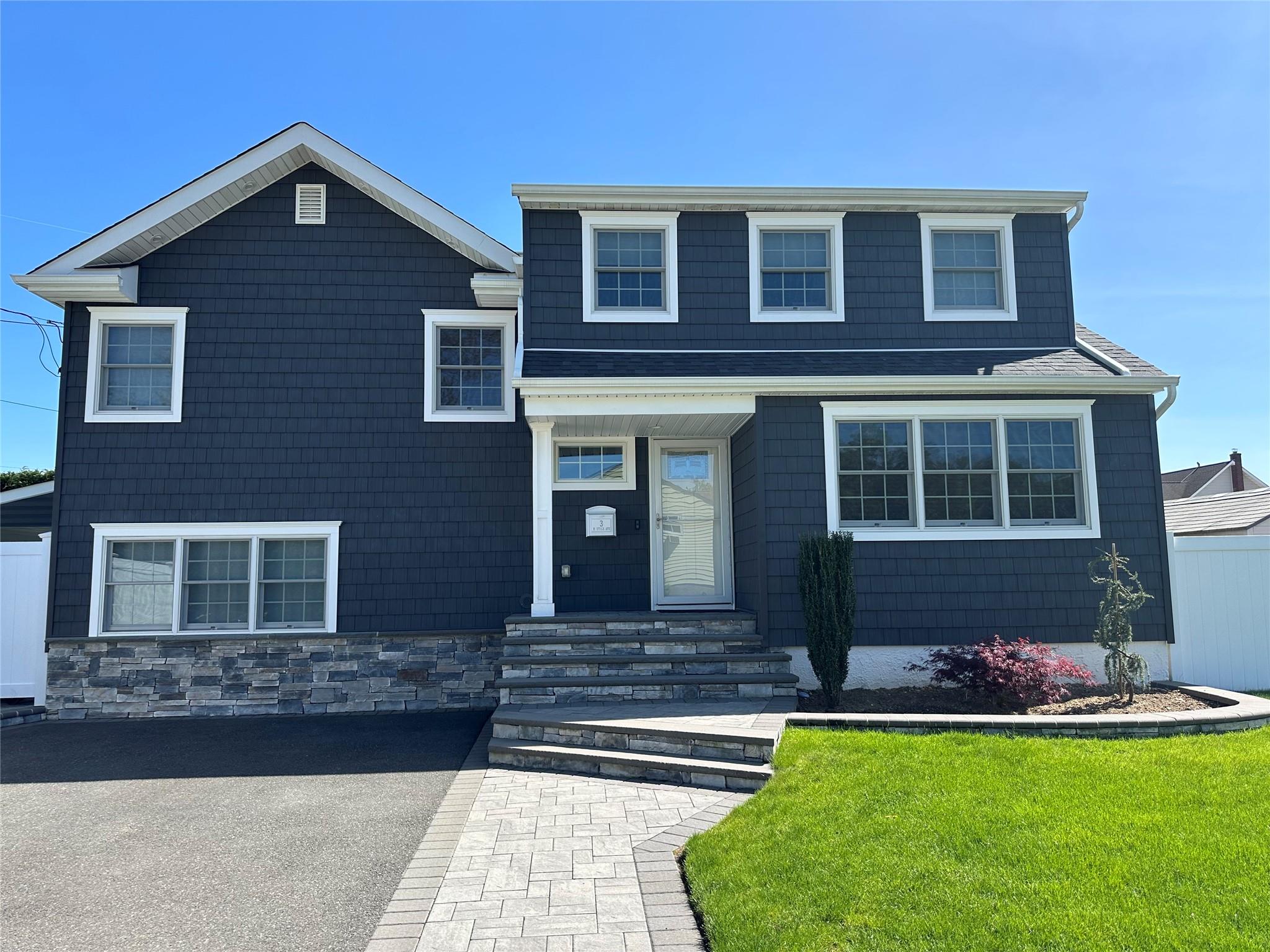 #1 photo, 3 N Utica Avenue, Massapequa , NY 11758