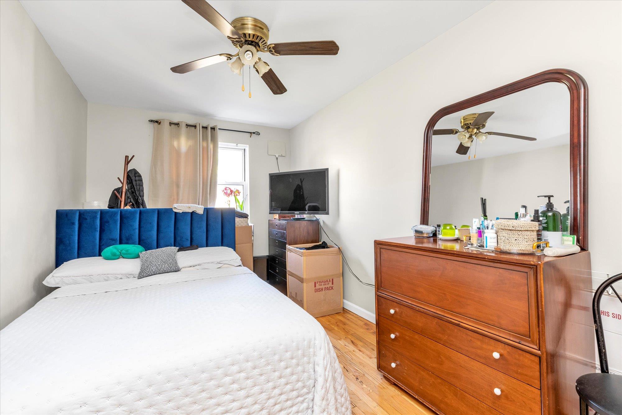 #13 photo, 110-25 55 Avenue, Corona , NY 11368