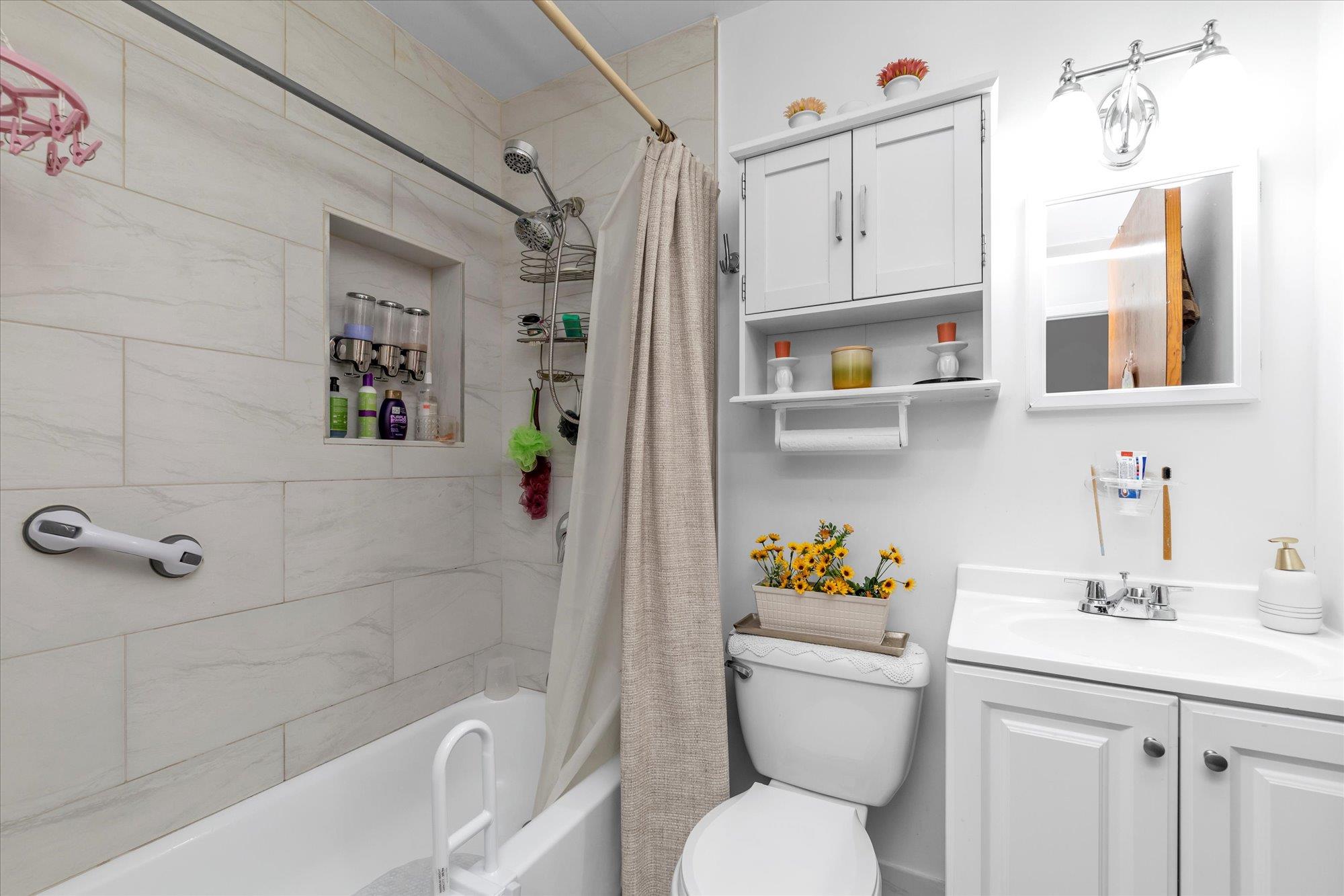 #14 photo, 110-25 55 Avenue, Corona , NY 11368