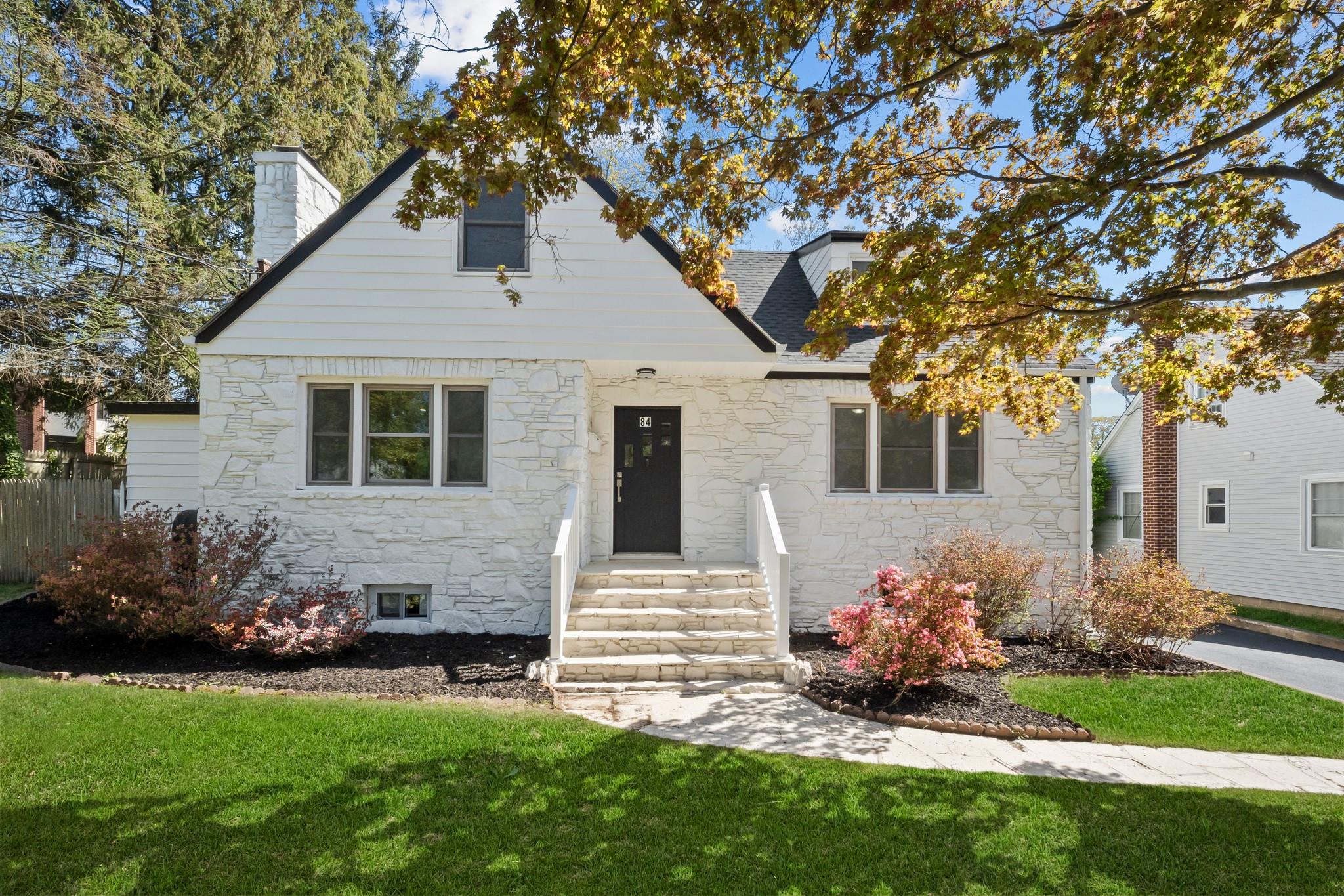 #15 photo, 84 E 19th Street, 東長島 亨廷顿站 Huntington Station , NY 11746