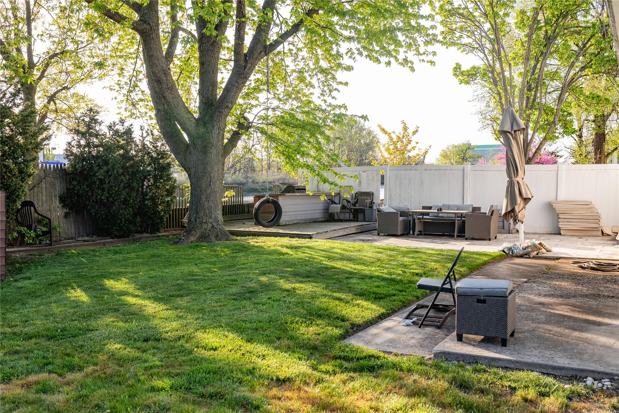 #20 photo, 563 Oxford Road, ナッソー郡 Cedarhurst , NY 11516