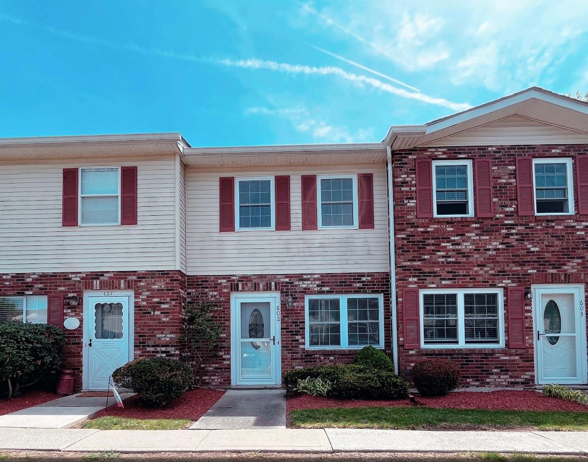 #1 photo, 276 Temple Hill Road, Vails Gate , NY 12553