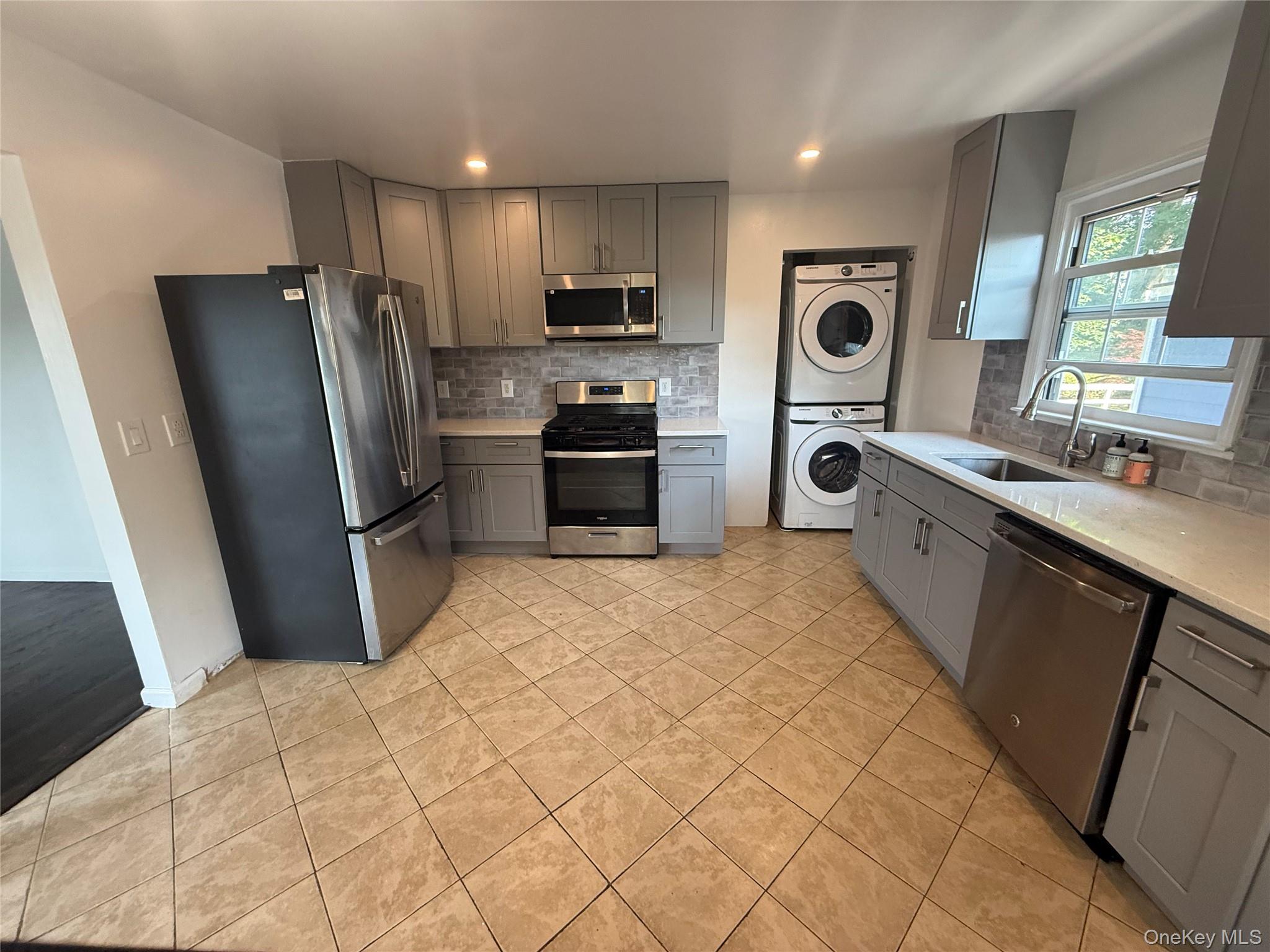 #3 photo, 94 Washington Avenue, White Plains , NY 10603