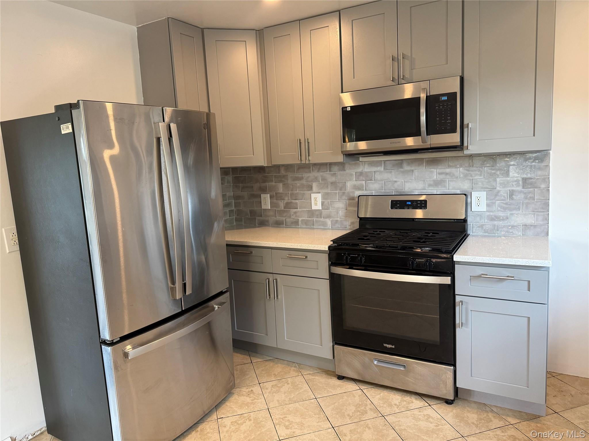 #5 photo, 94 Washington Avenue, White Plains , NY 10603