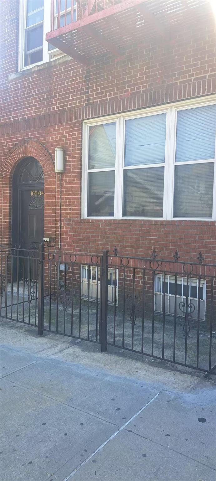 #12 photo, 100-04 Spruce Street, クイーンズ区 Corona , NY 11368