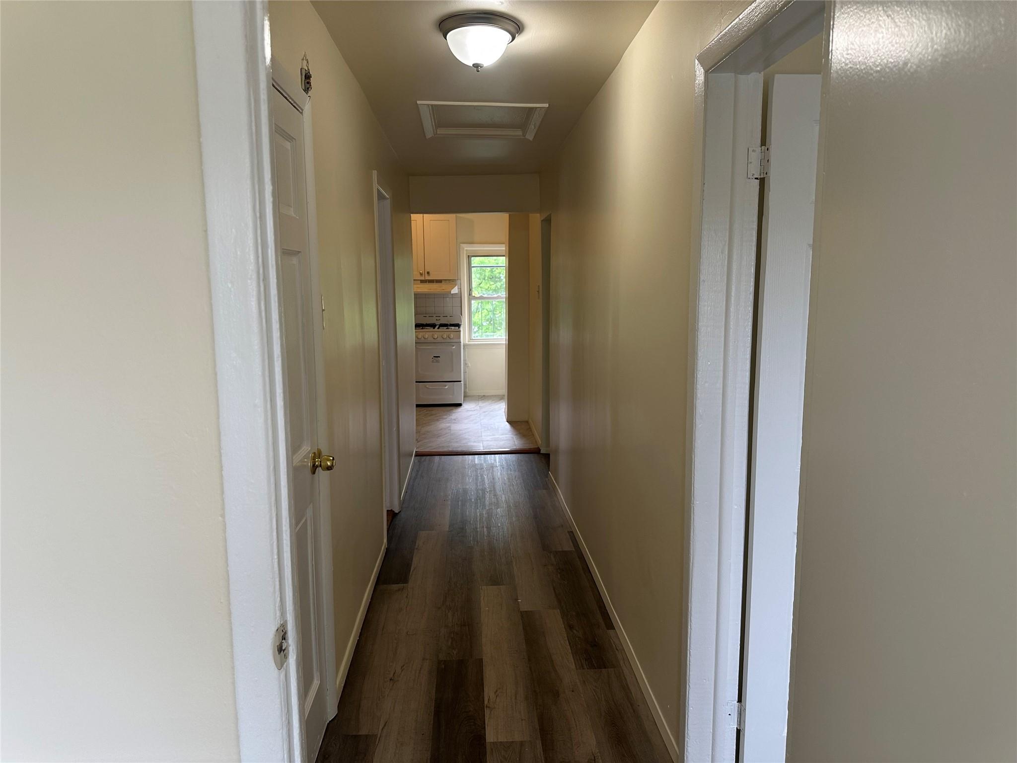 #2 photo, 149 Washburn Avenue, ナッソー郡 Freeport , NY 11520