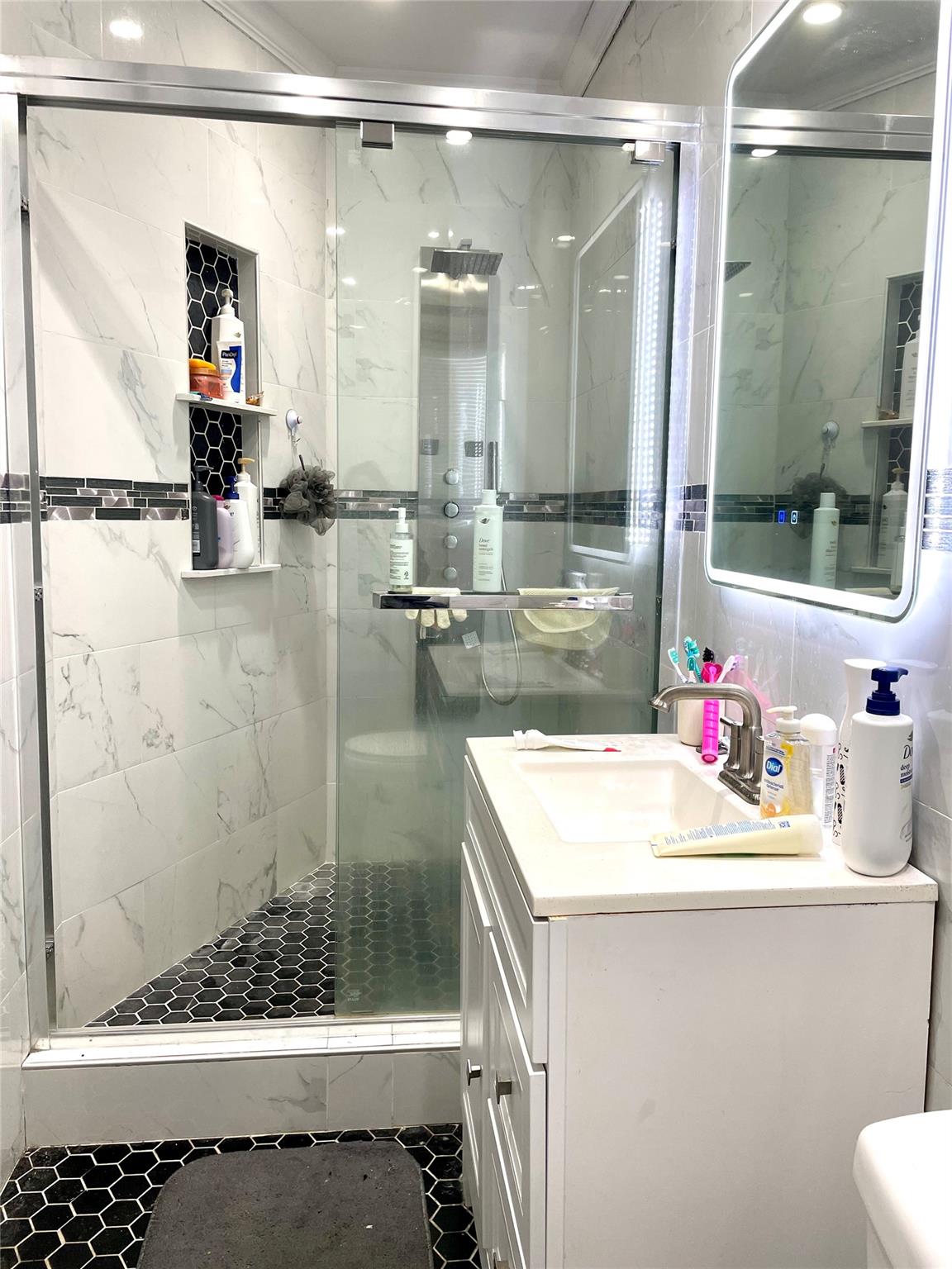 #4 photo, 133 Highland Place, Brooklyn , NY 11208