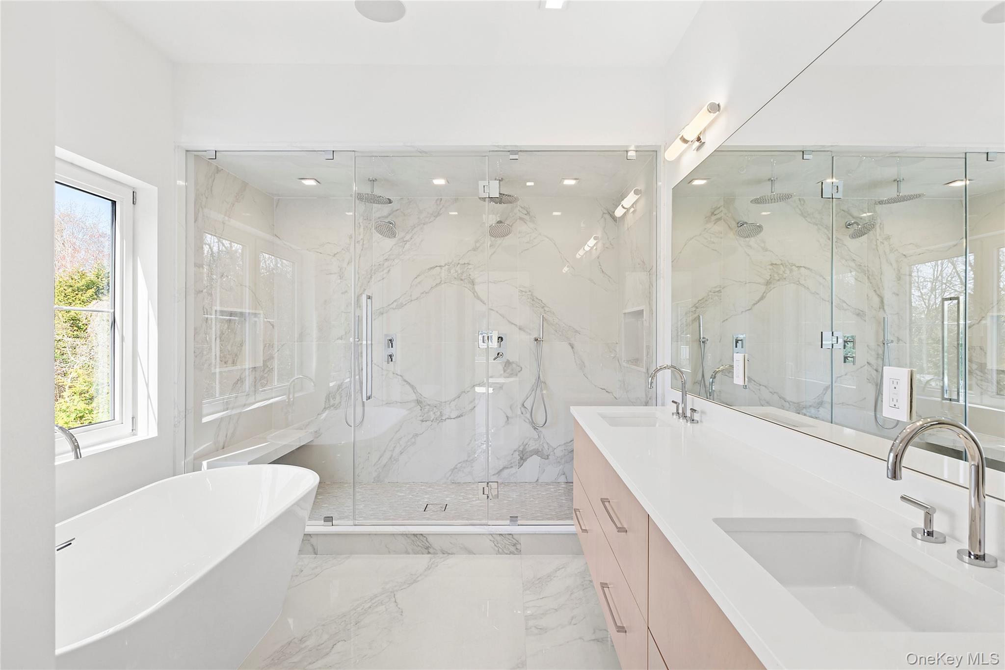 #10 photo, 354 St Andrews Road, サフォーク郡 Southampton , NY 11968