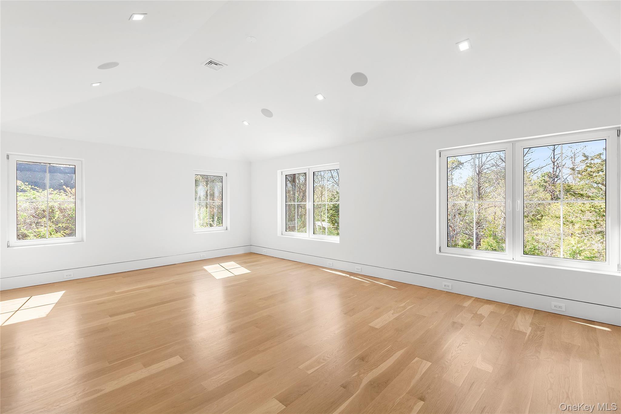 #9 photo, 354 St Andrews Road, サフォーク郡 Southampton , NY 11968