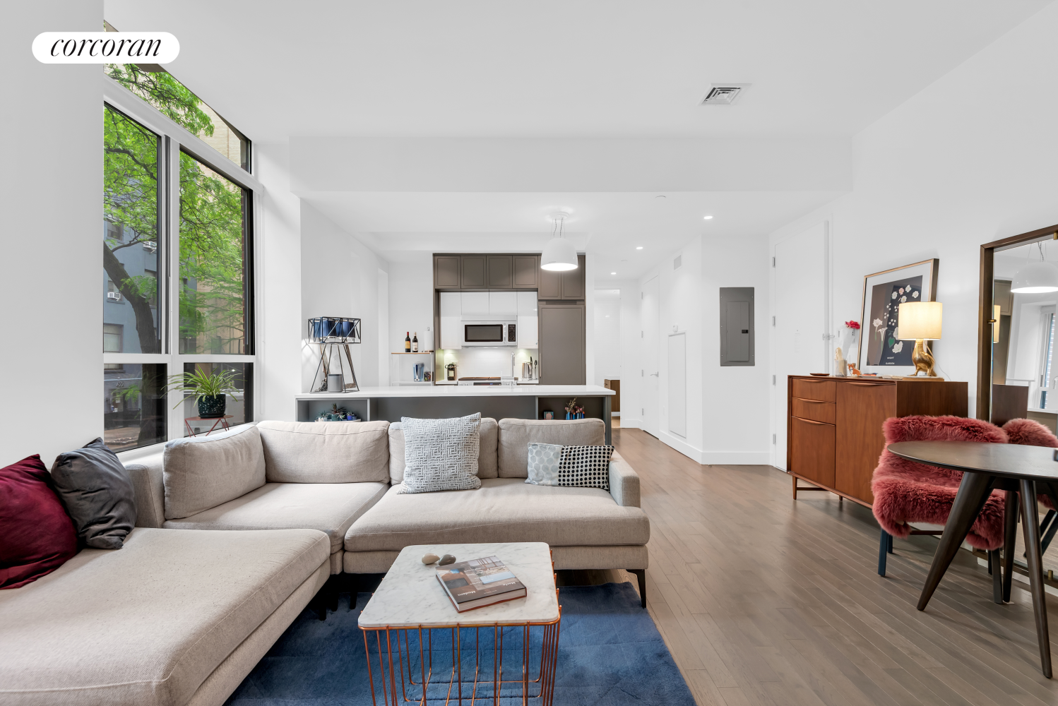 #1 photo, 416 W 52ND Street, マンハッタン Hells Kitchen , NY 10019