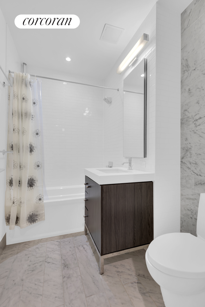 #6 photo, 416 W 52ND Street, マンハッタン Hells Kitchen , NY 10019