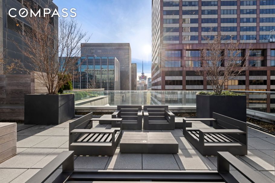 #21 photo, New York City, マンハッタン Theater District , NY 10019