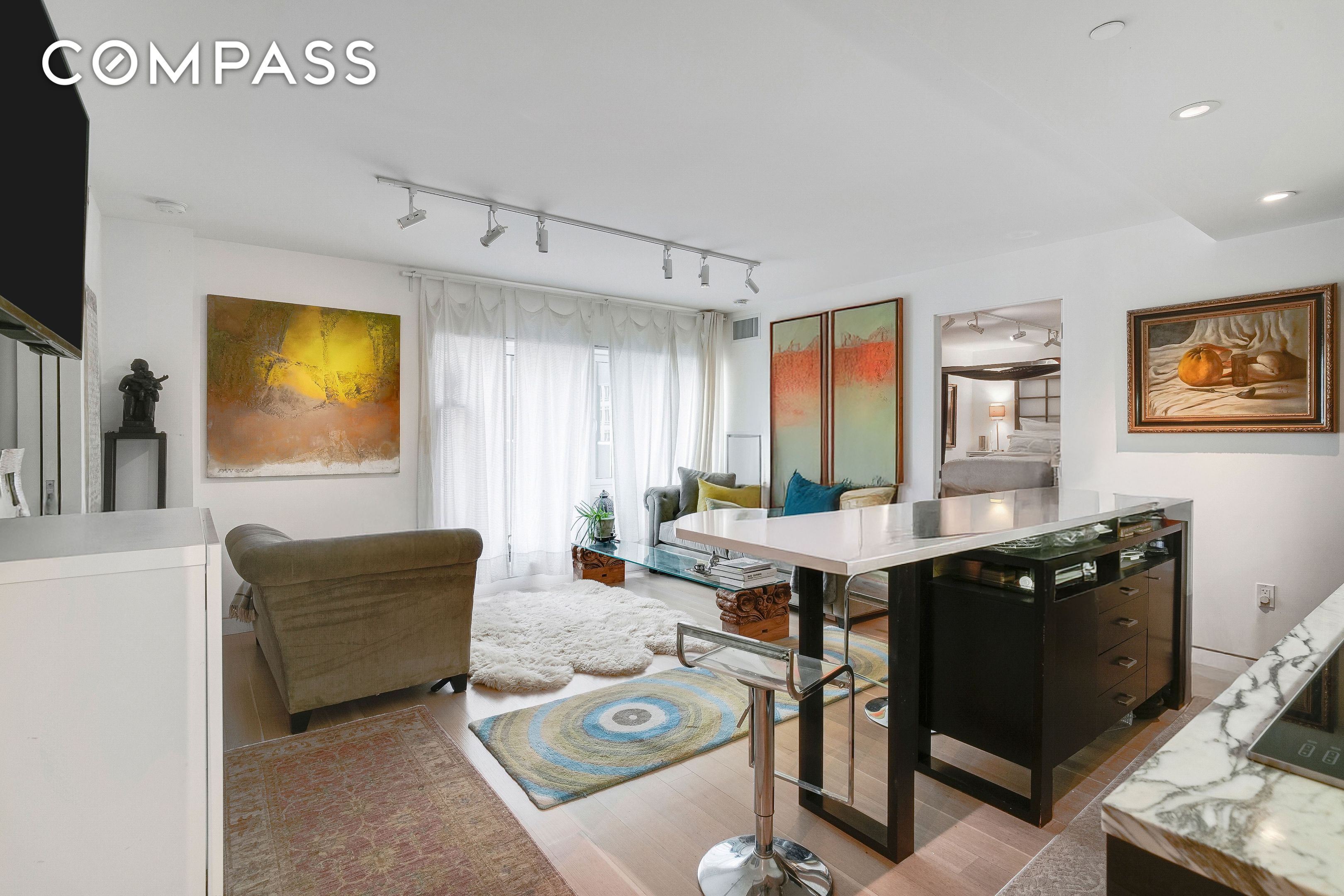 #3 photo, New York City, マンハッタン Theater District , NY 10019