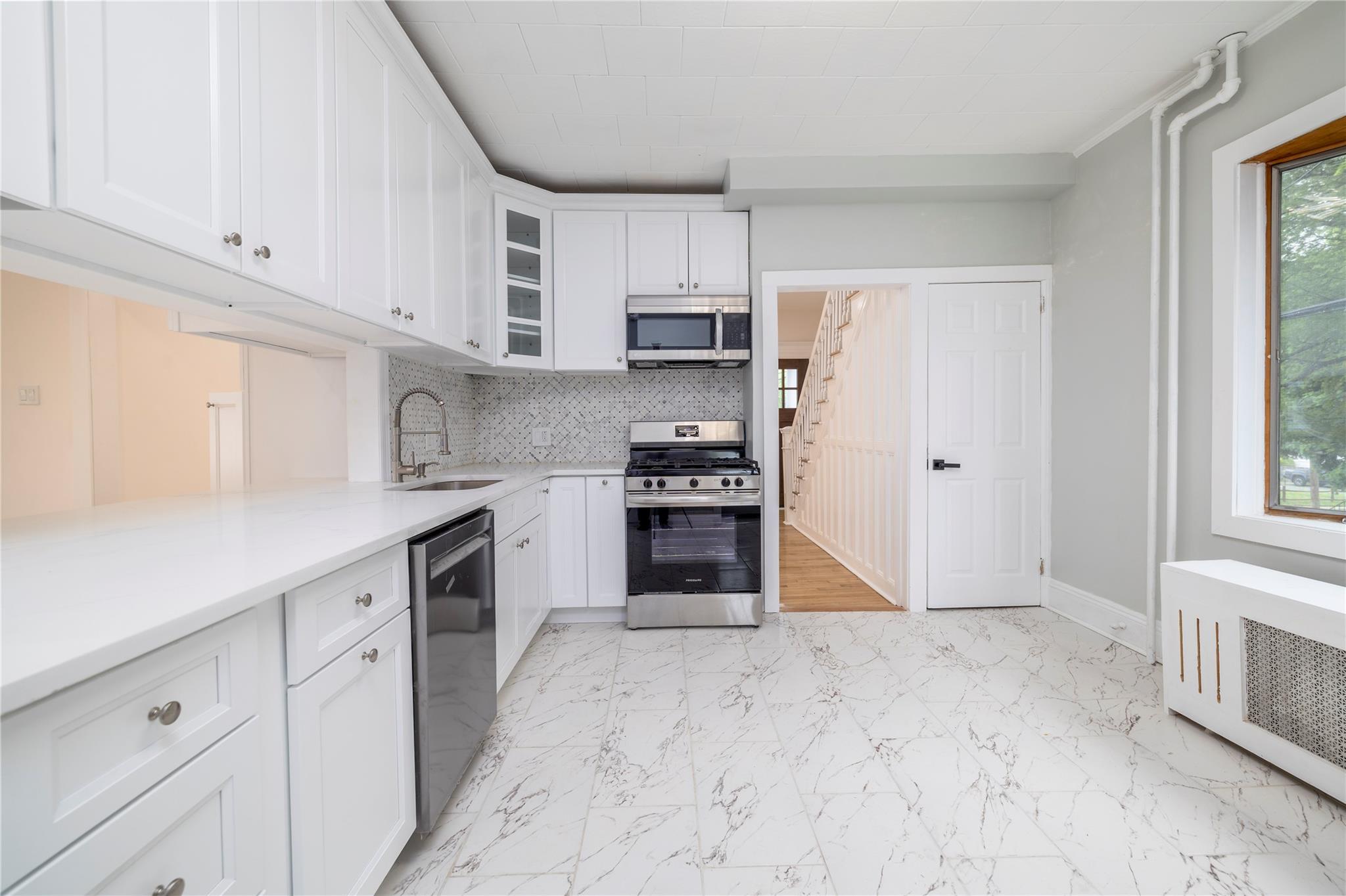 #10 photo, 85 Webster Avenue, ナッソー郡 Port Washington , NY 11050