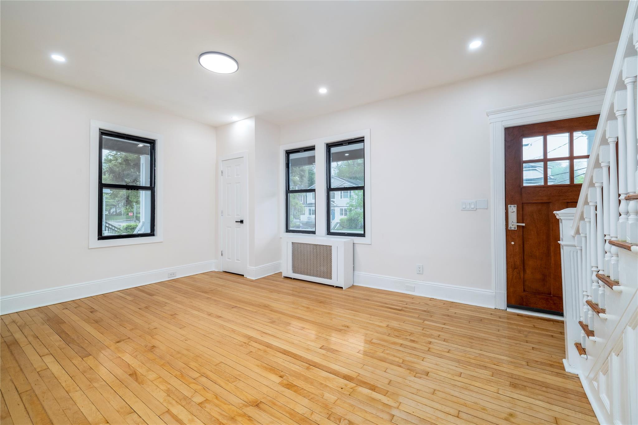 #4 photo, 85 Webster Avenue, ナッソー郡 Port Washington , NY 11050