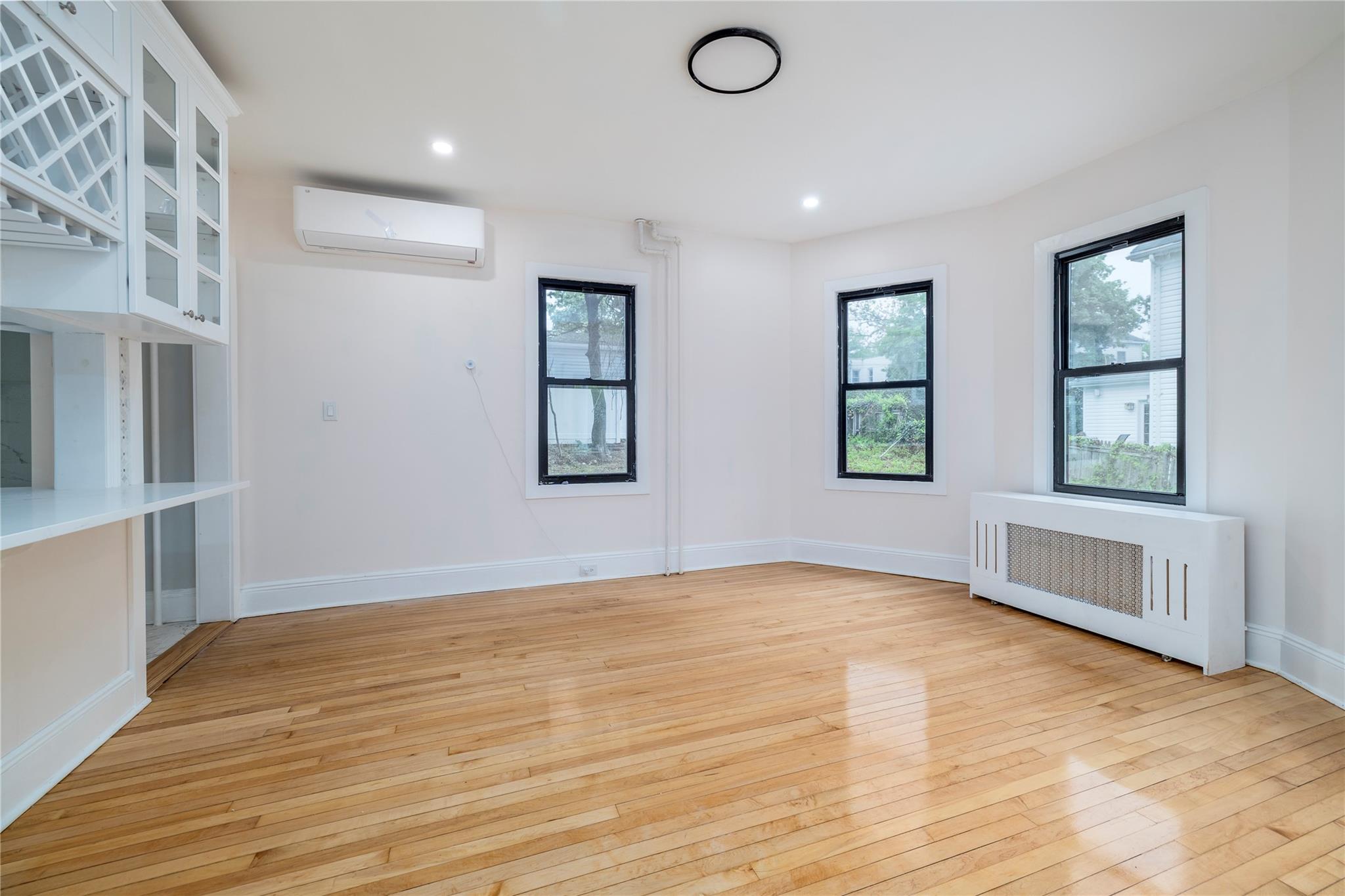 #6 photo, 85 Webster Avenue, ナッソー郡 Port Washington , NY 11050