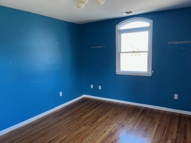 #13 photo, 38 Hallock Avenue, サフォーク郡 Smithtown , NY 11787