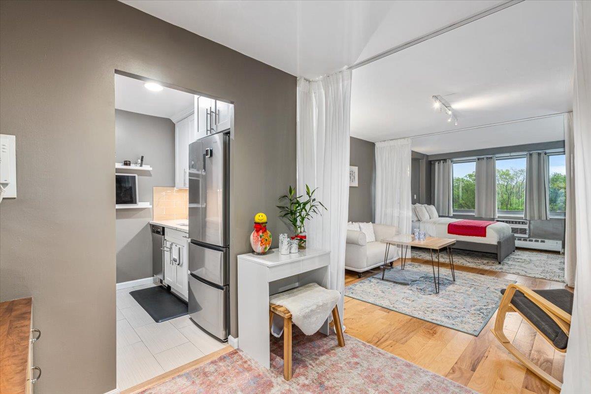 #1 photo, 220-55 46th Avenue, كوينز Bayside , NY 11361