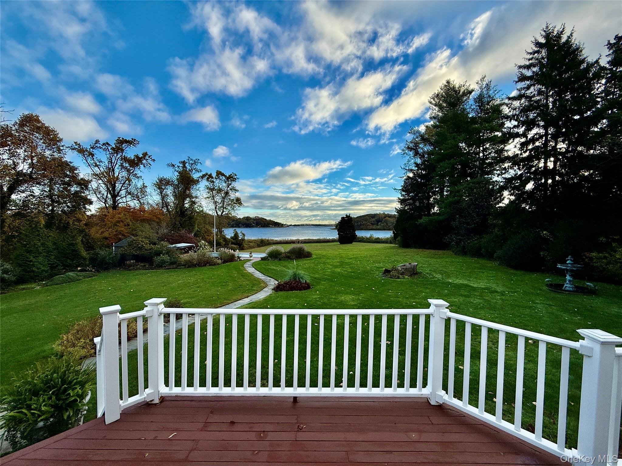 #2 photo, 61 Factory Pond Road, ナッソー郡 Locust Valley , NY 11560