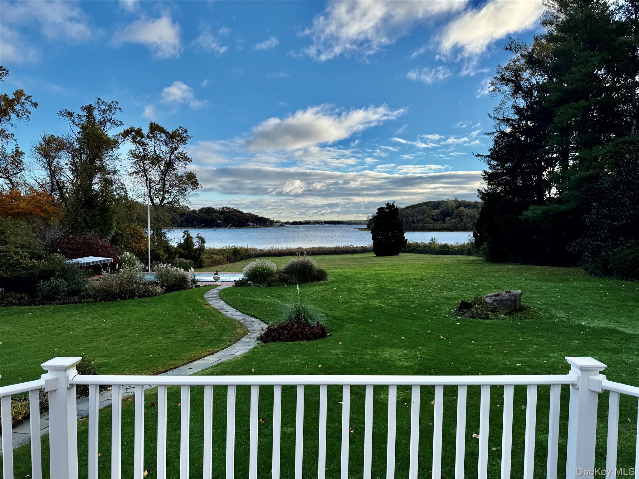 #3 photo, 61 Factory Pond Road, ナッソー郡 Locust Valley , NY 11560