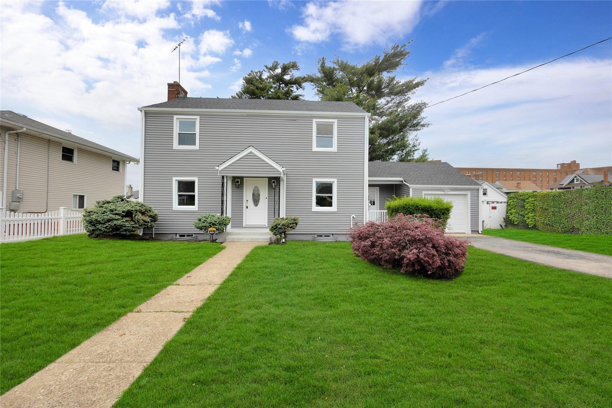 #1 photo, 95 Marvin Avenue, 長島 Hempstead , NY 11550