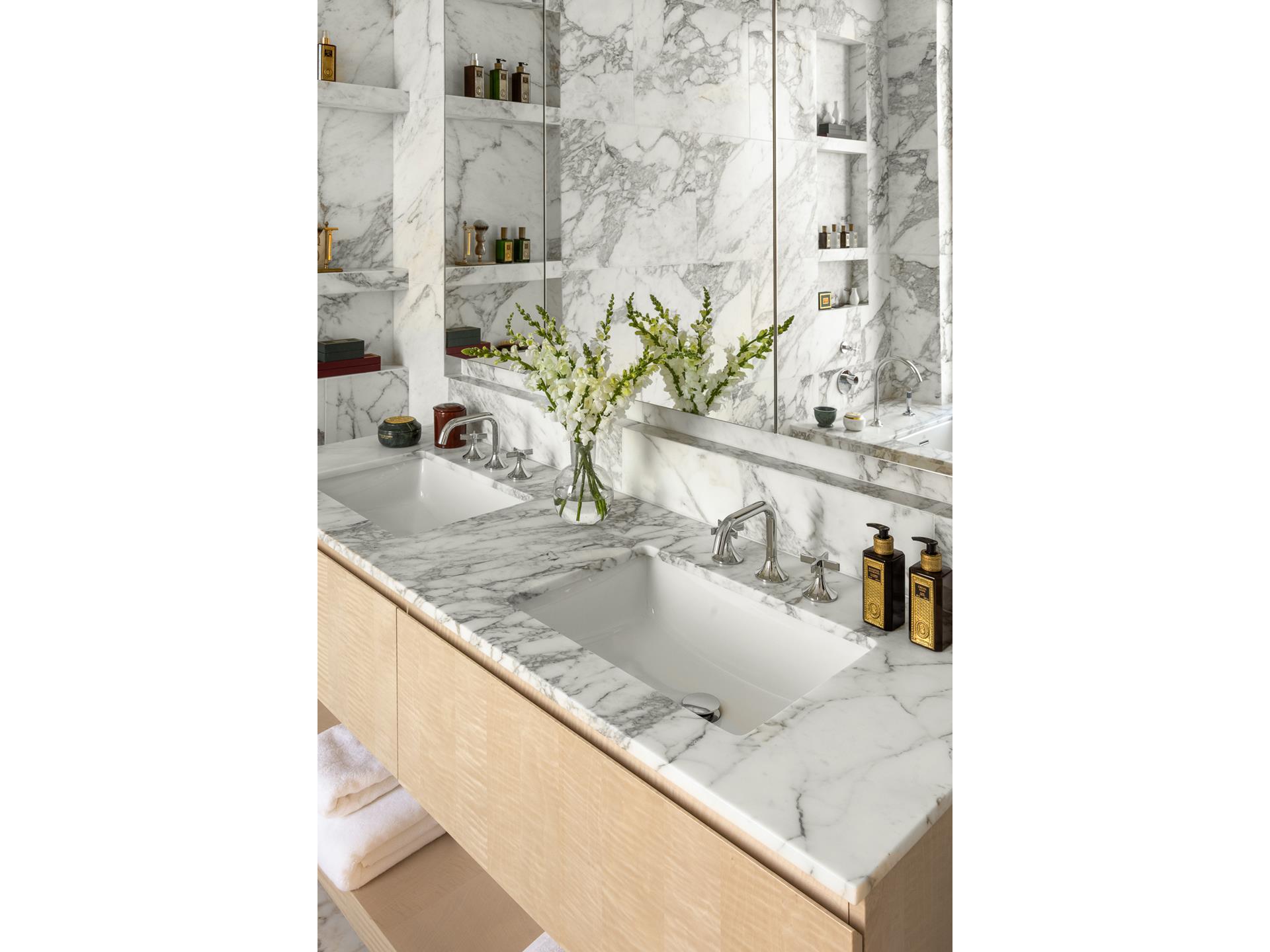 #12 photo, 201 E 74TH Street, マンハッタン Lenox Hill , NY 10021