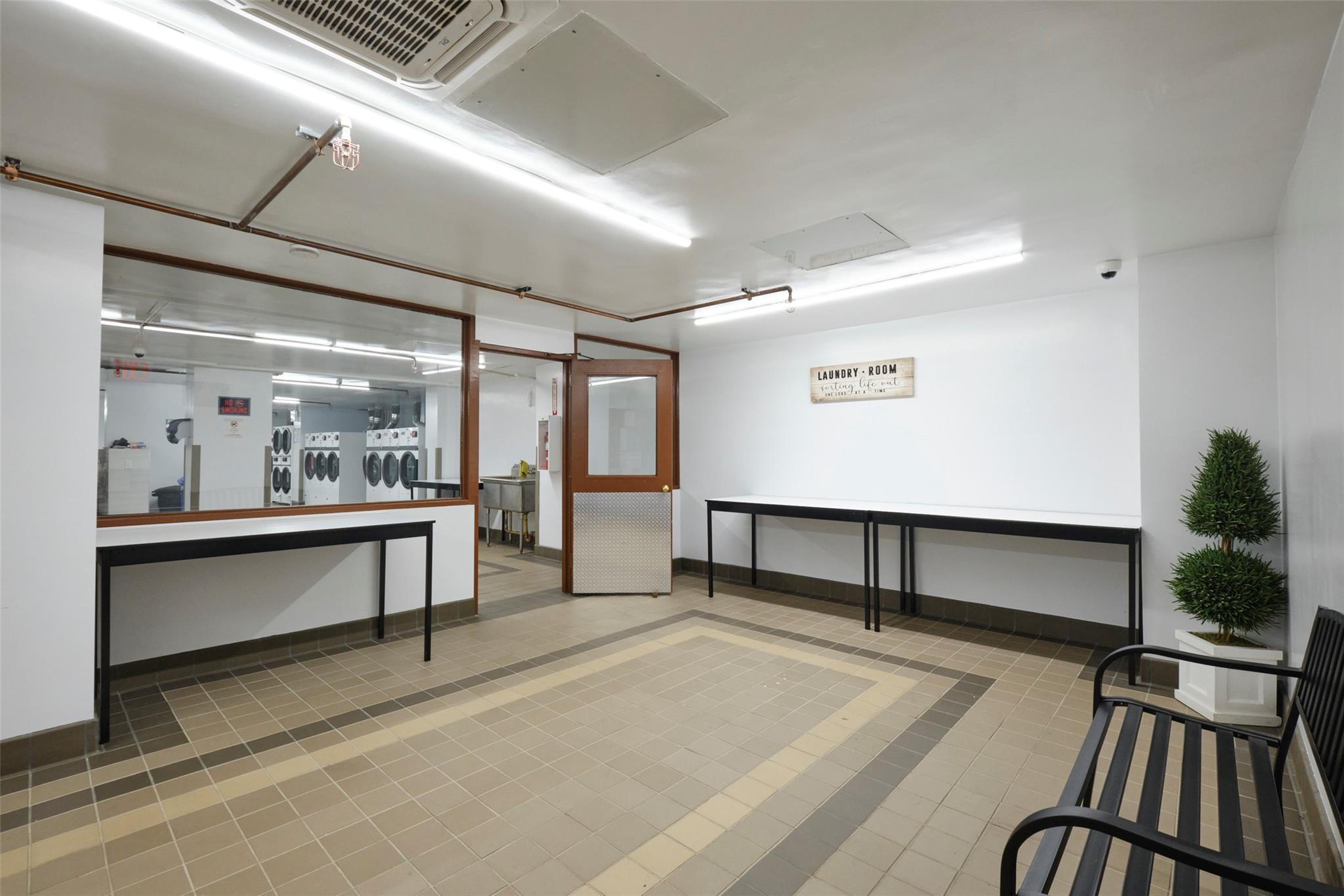 #17 photo, 61-20 Grand Central Parkway, Forest Hills , NY 11375