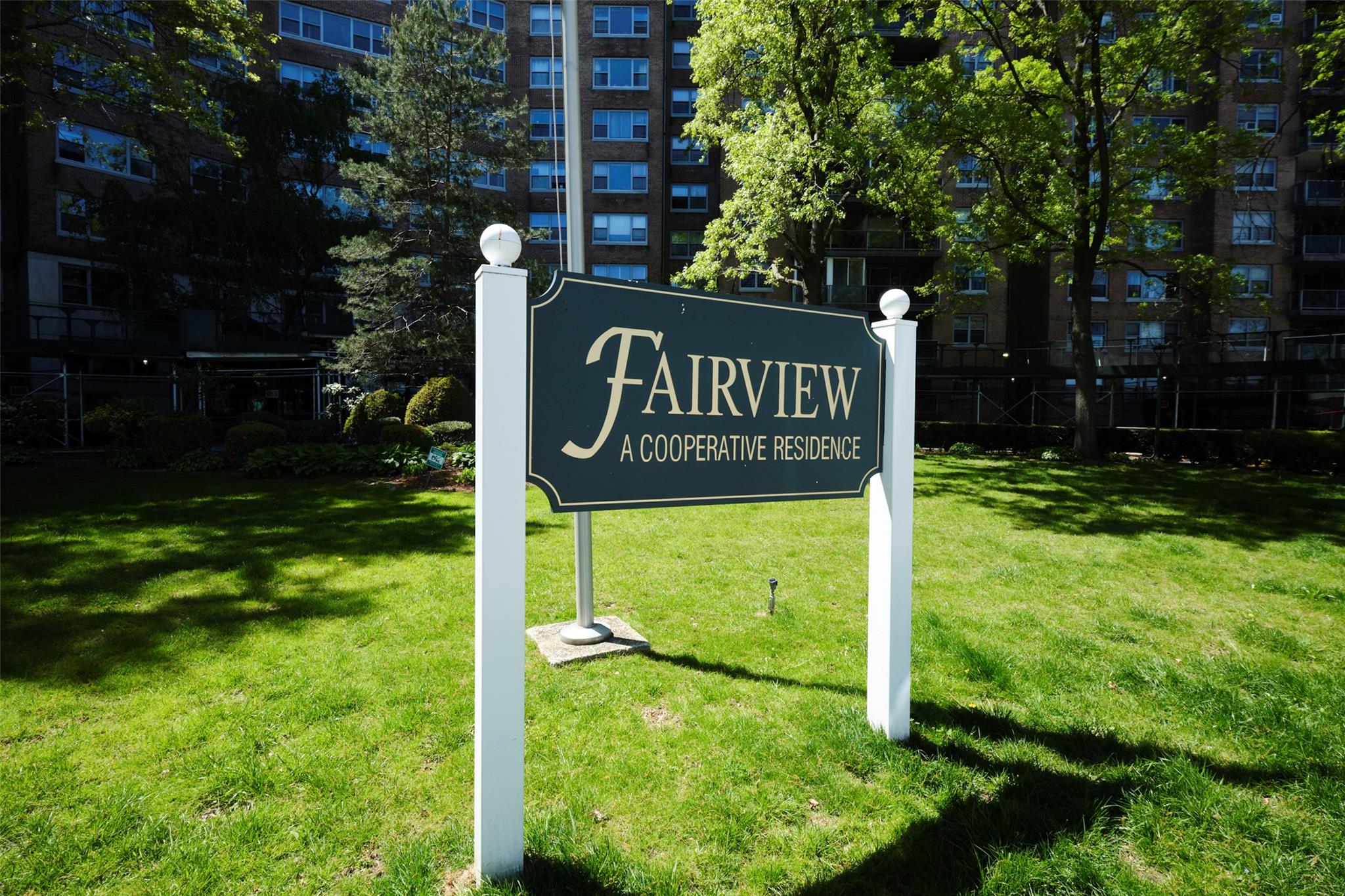 #19 photo, 61-20 Grand Central Parkway, Forest Hills , NY 11375