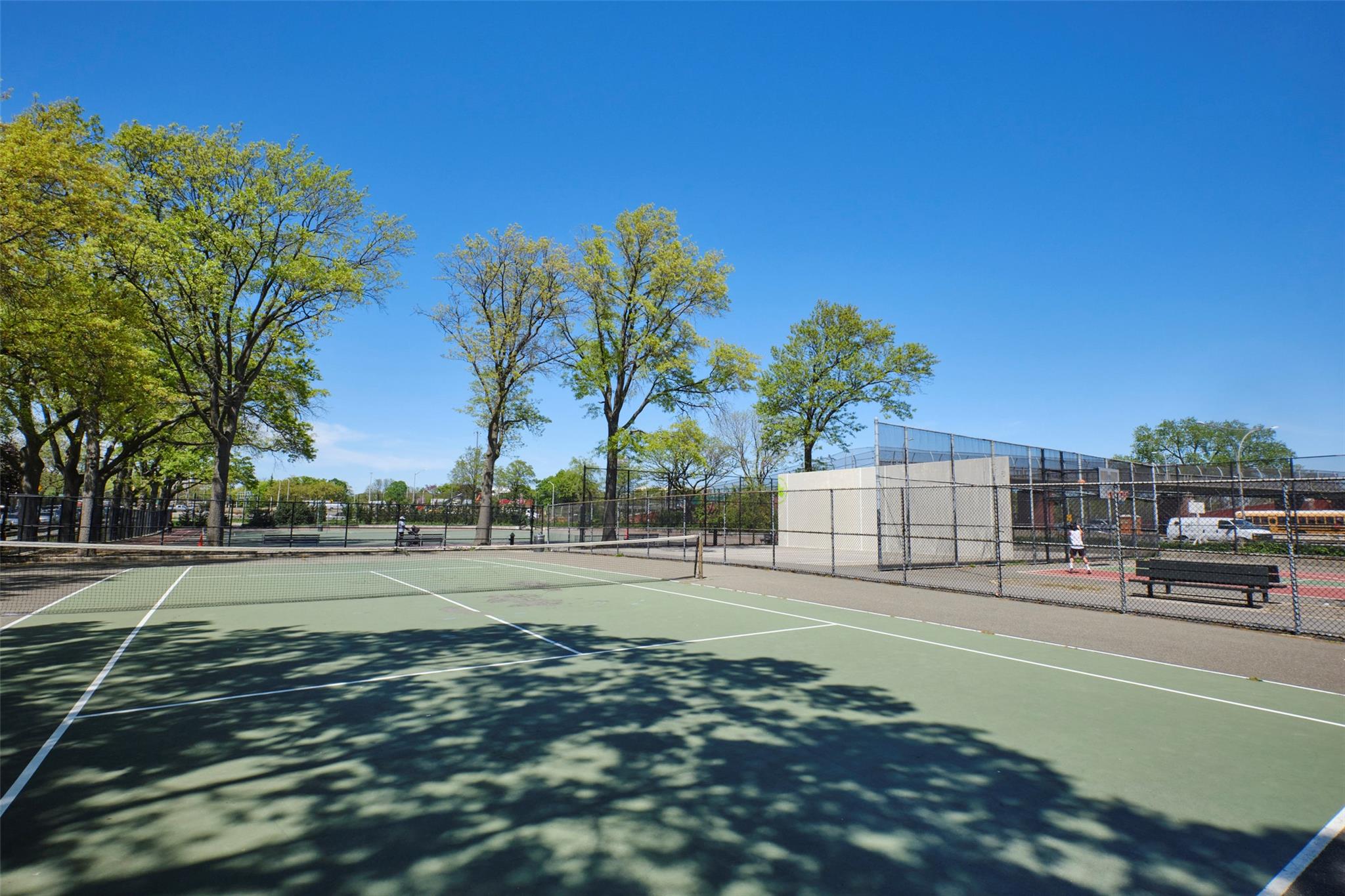 #20 photo, 61-20 Grand Central Parkway, Forest Hills , NY 11375