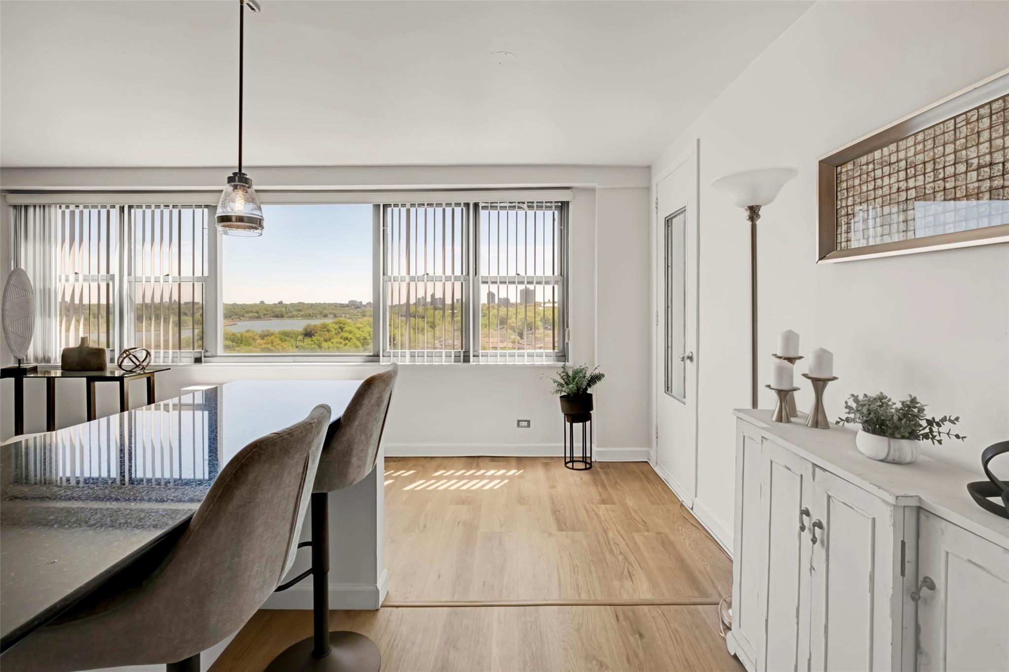 #3 photo, 61-20 Grand Central Parkway, Forest Hills , NY 11375