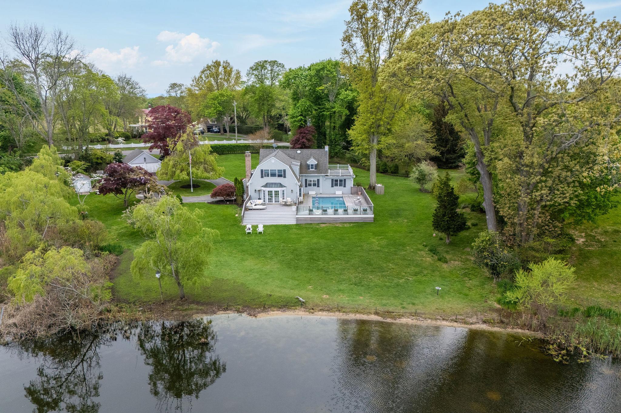 #4 photo, 2455 New Suffolk Avenue, サフォーク郡 Mattituck , NY 11952