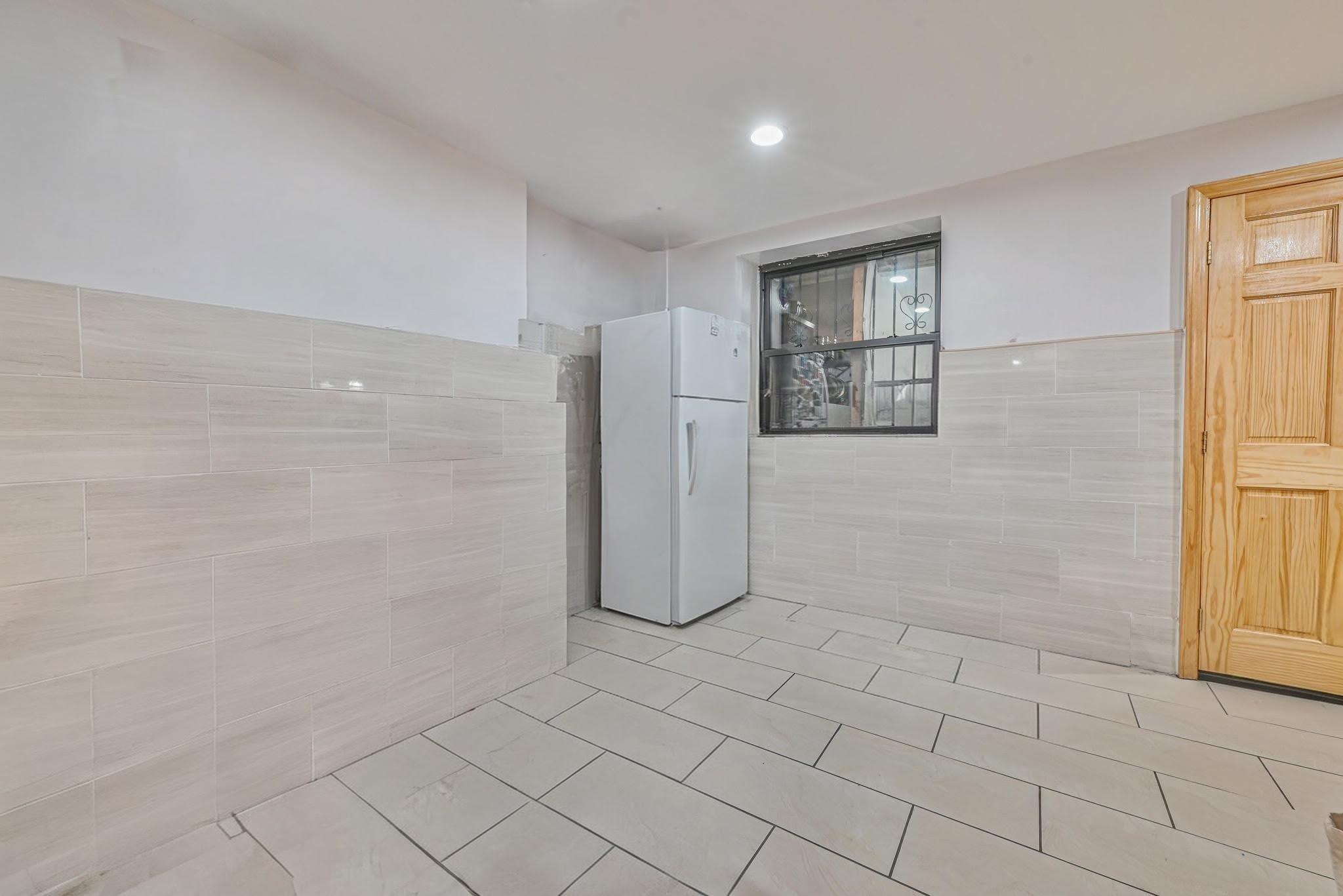 #5 photo, 372 Grand Avenue, ブルックリン区 Brooklyn , NY 11238