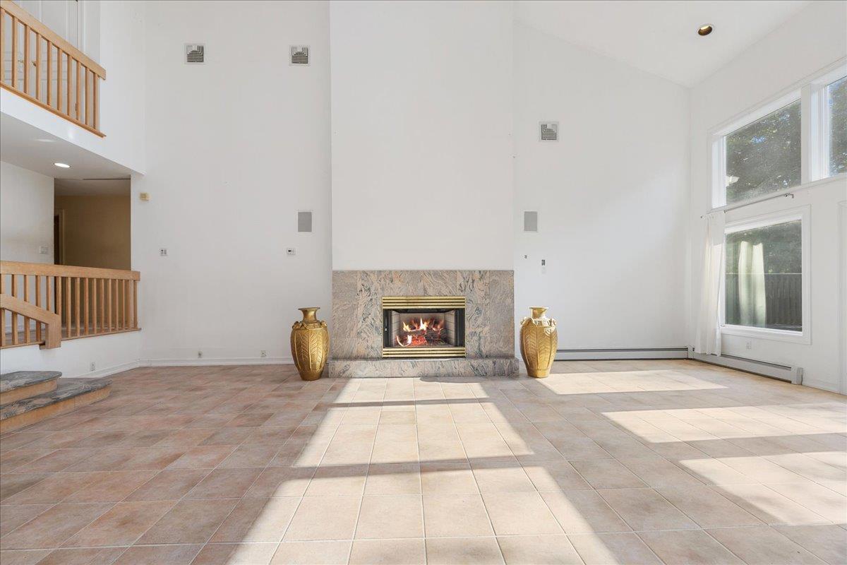 #10 photo, 587 Route 306, Suffern , NY 10901