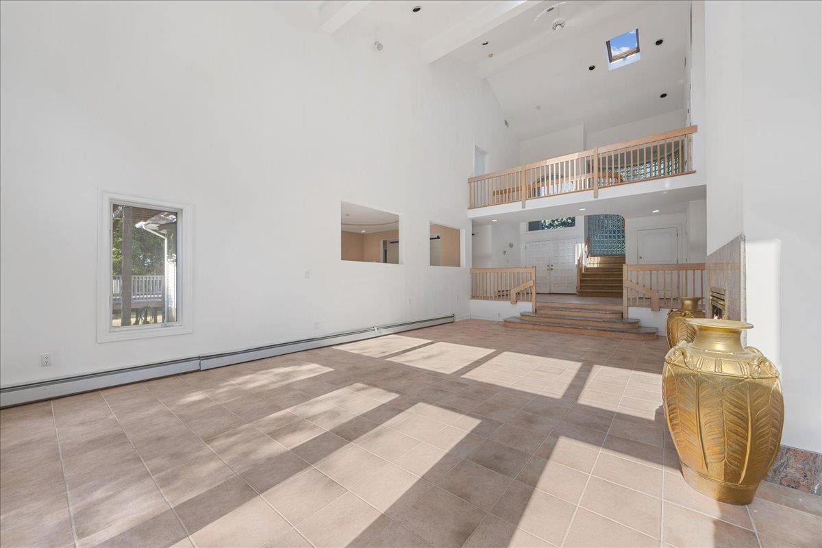 #13 photo, 587 Route 306, Suffern , NY 10901