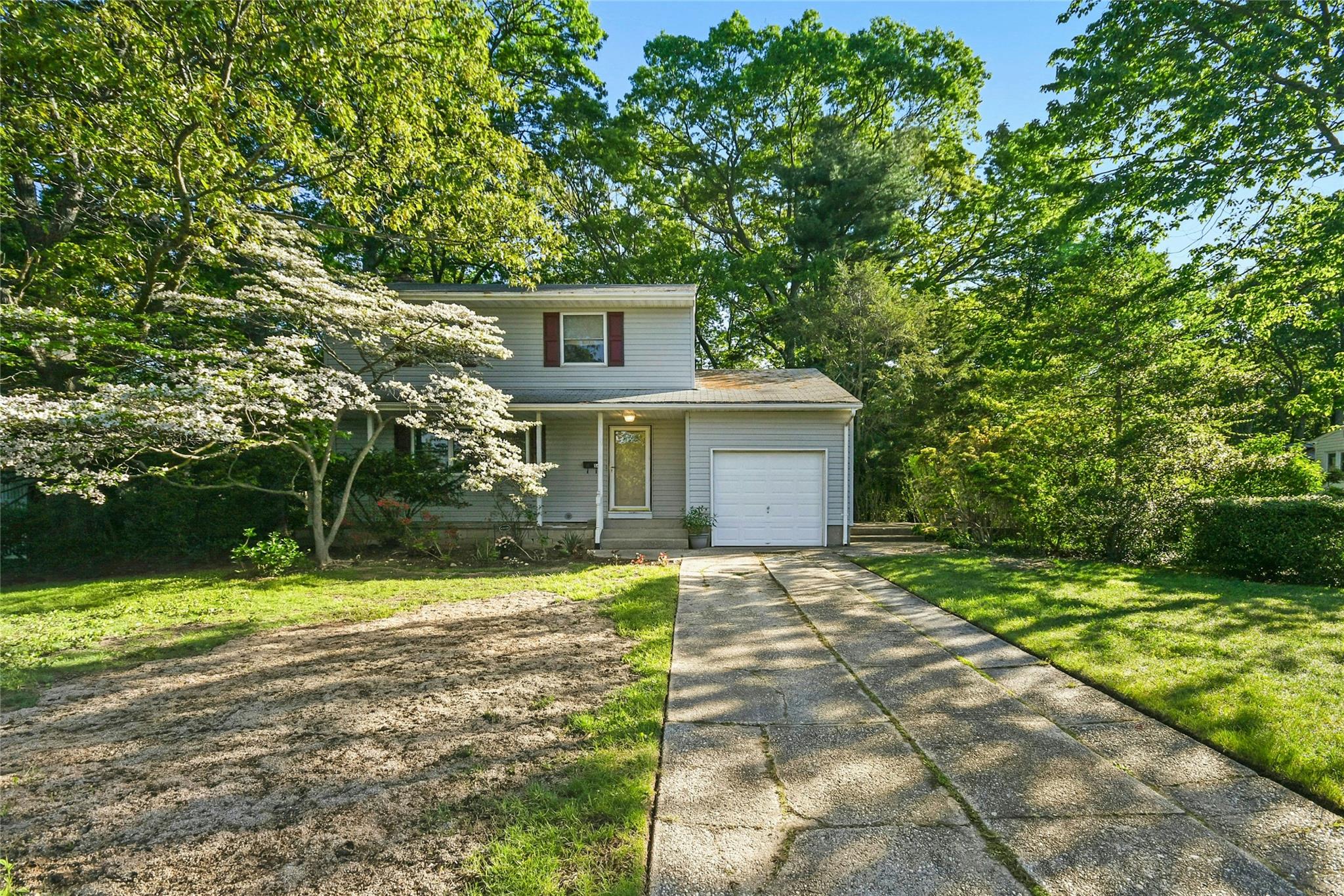 #1 photo, 54 Schuyler Drive, Commack , NY 11725