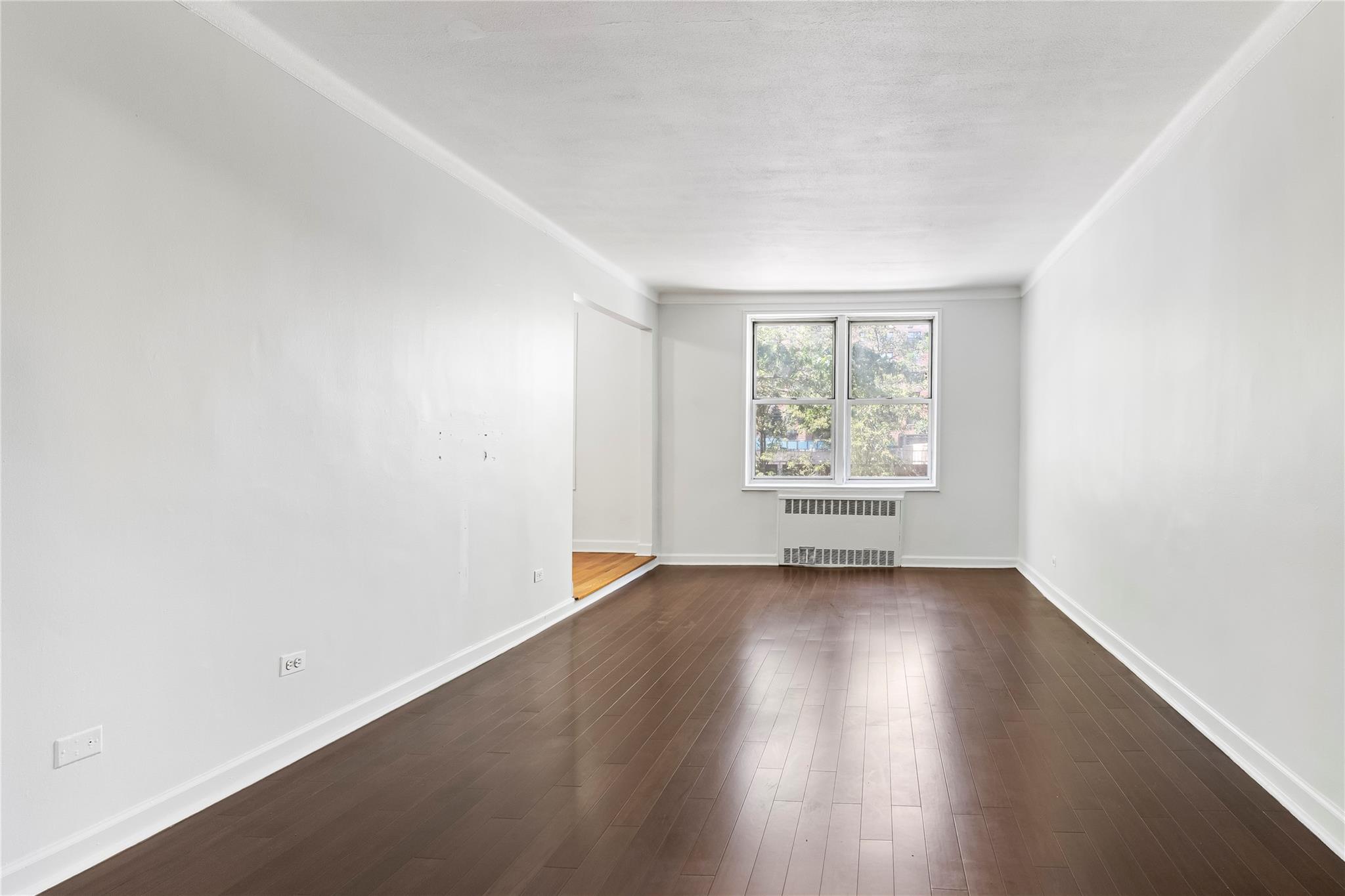 #2 photo, 67-12 Yellowstone Blvd, Forest Hills , NY 11375