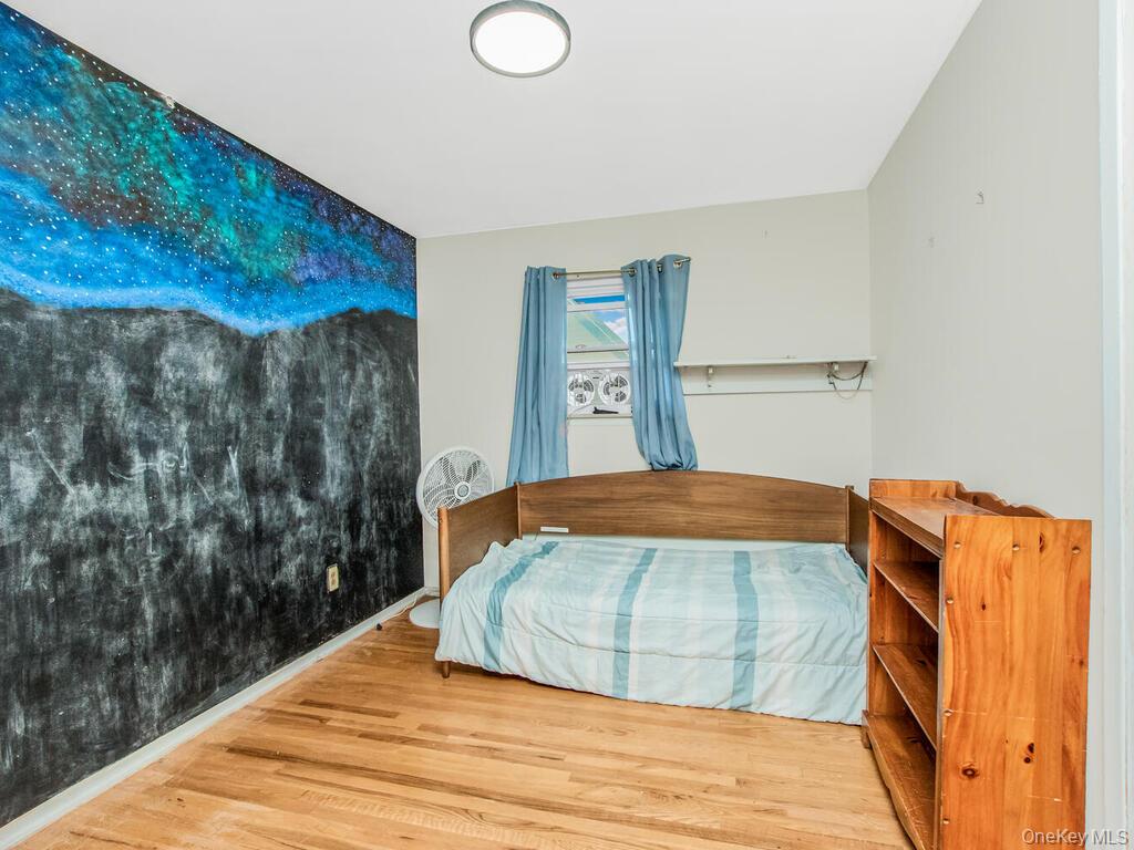 #11 photo, 18 South Circle, Yonkers , NY 10703