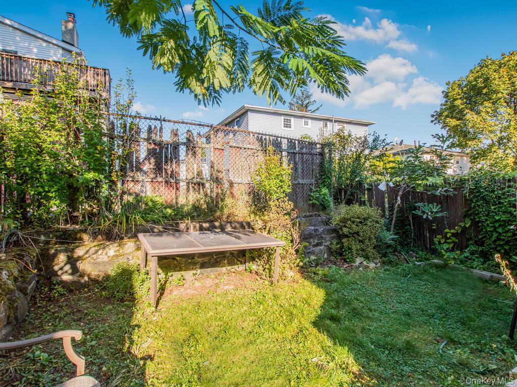 #18 photo, 18 South Circle, Yonkers , NY 10703